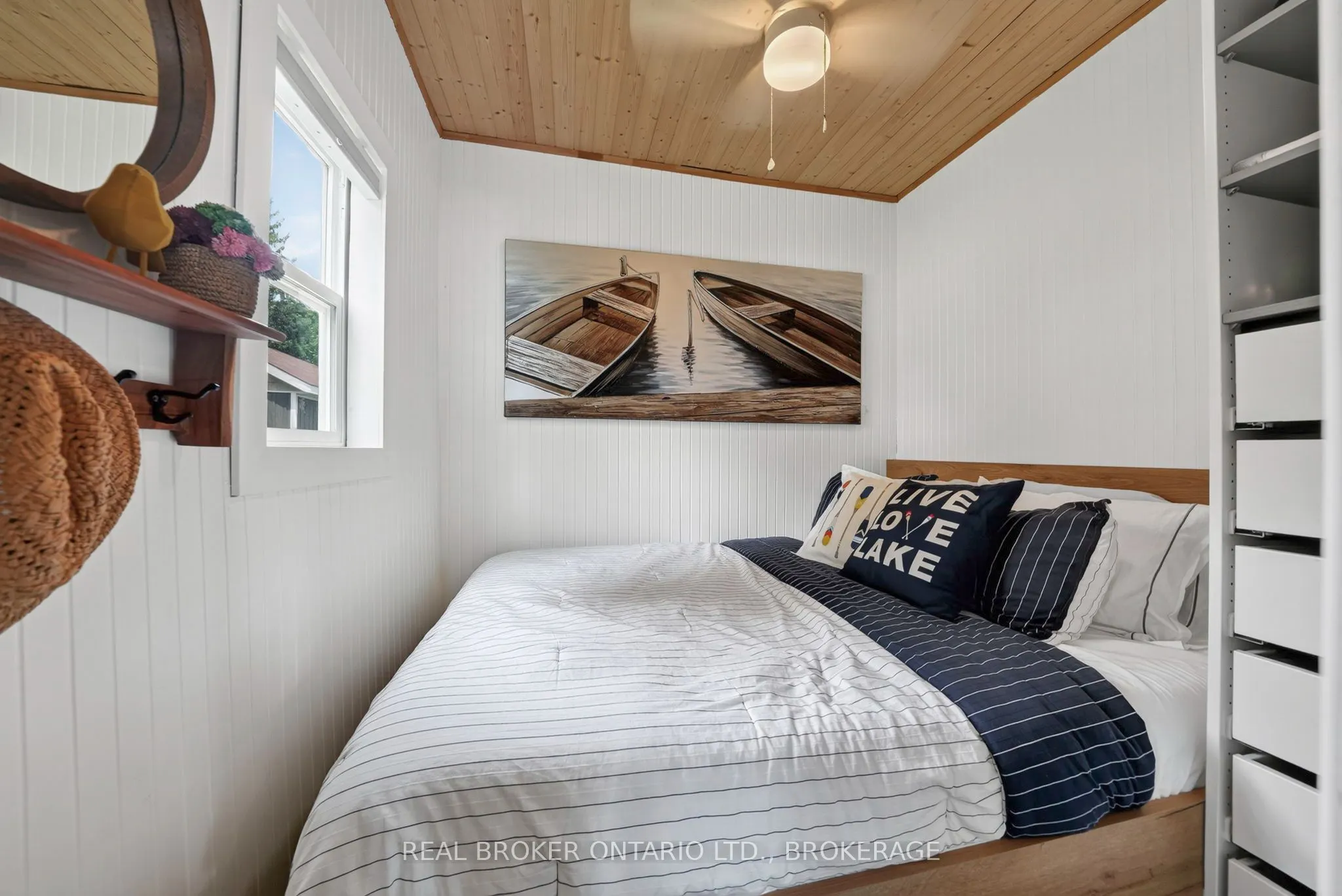 19 Hamilton Island Road