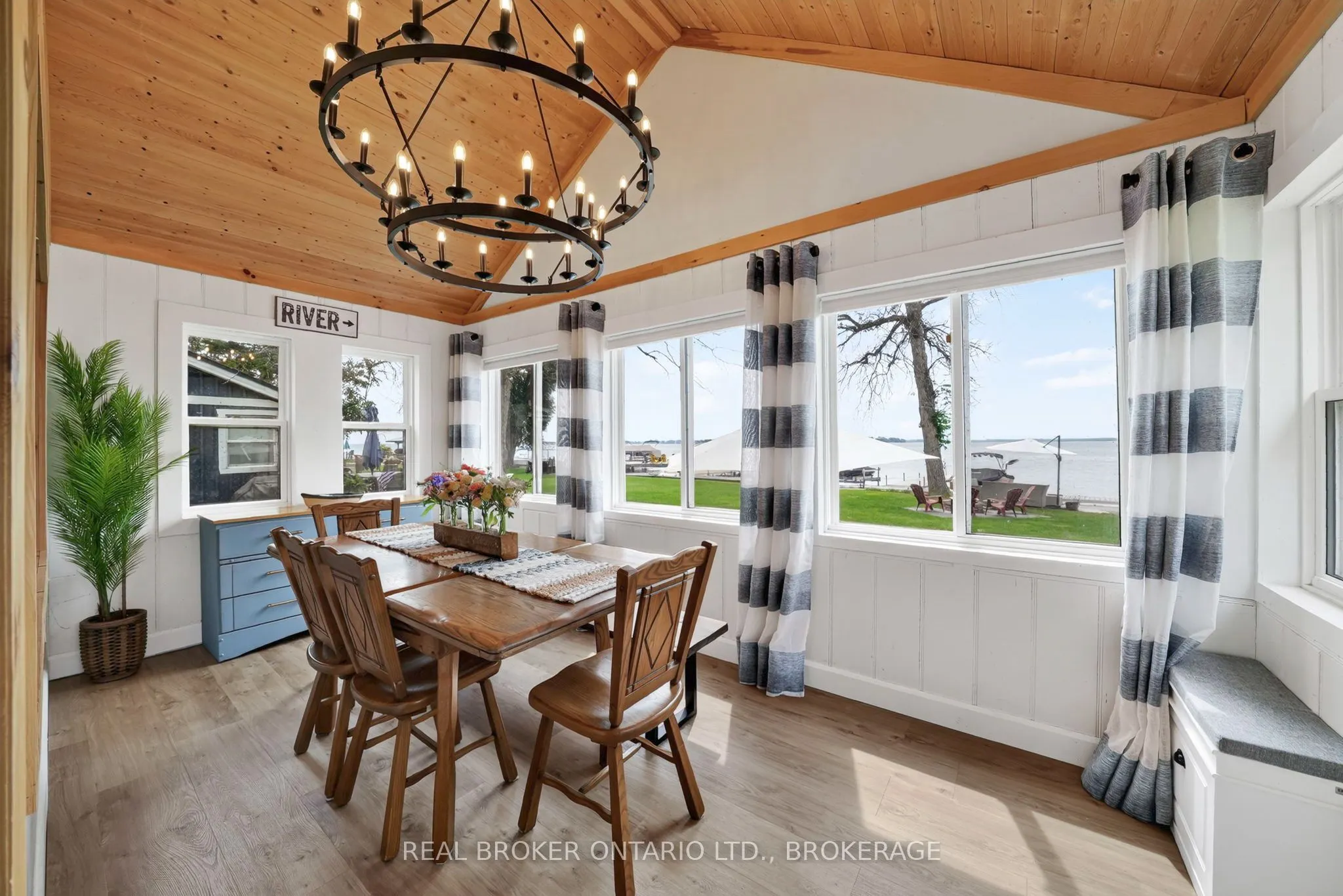 19 Hamilton Island Road