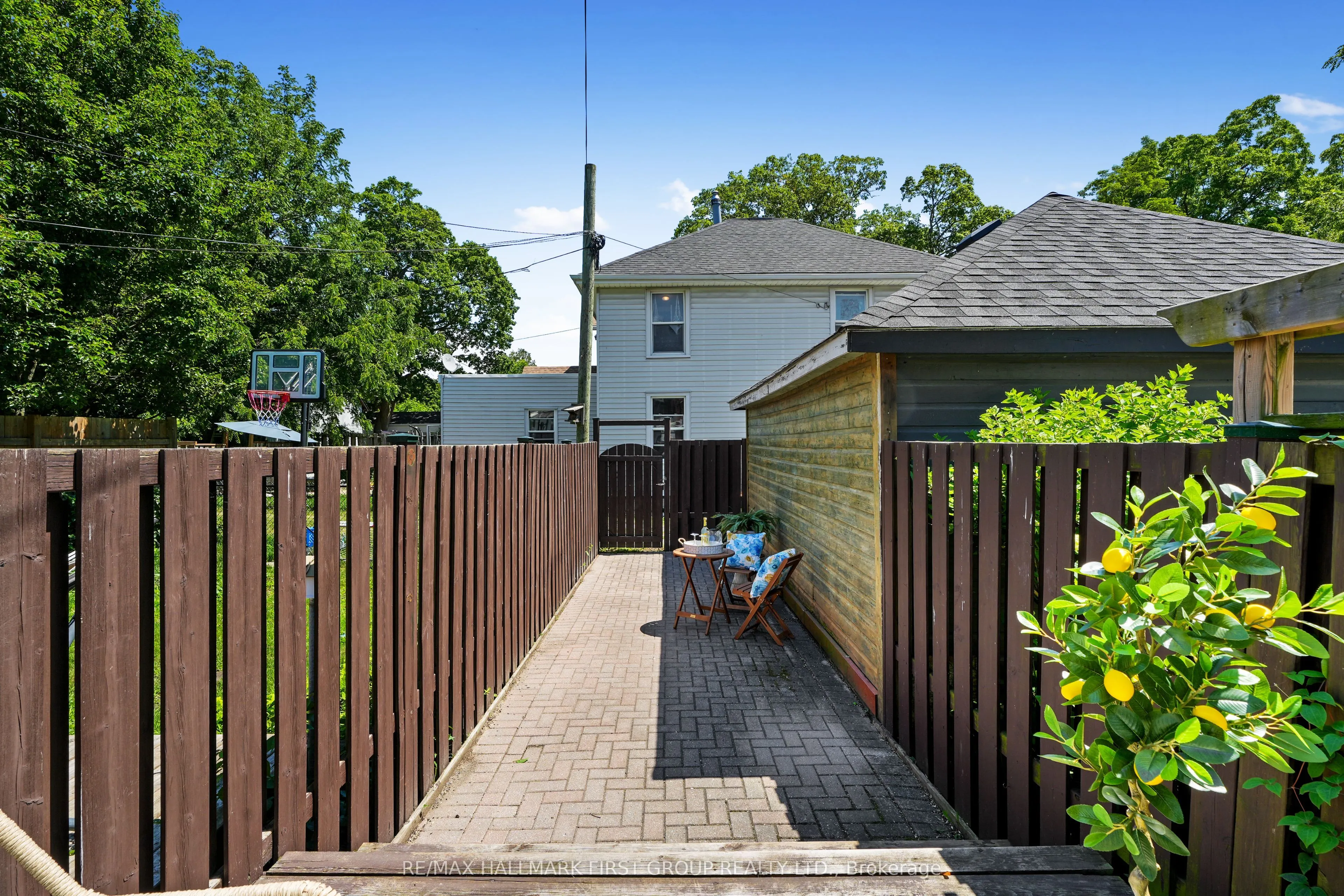 274 Ridout Street