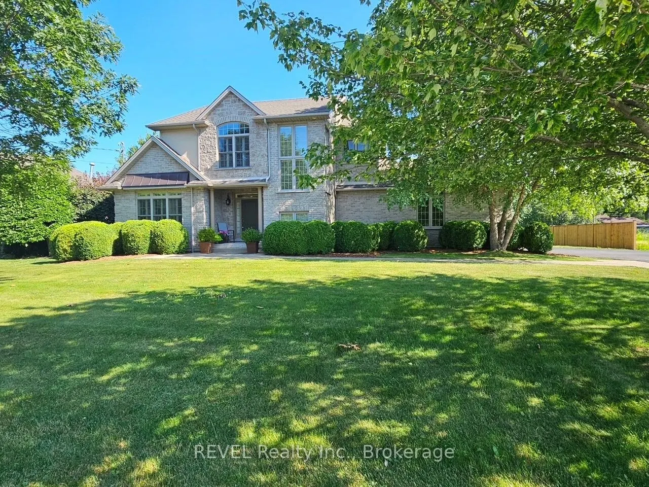 3250 Thunder Bay Road