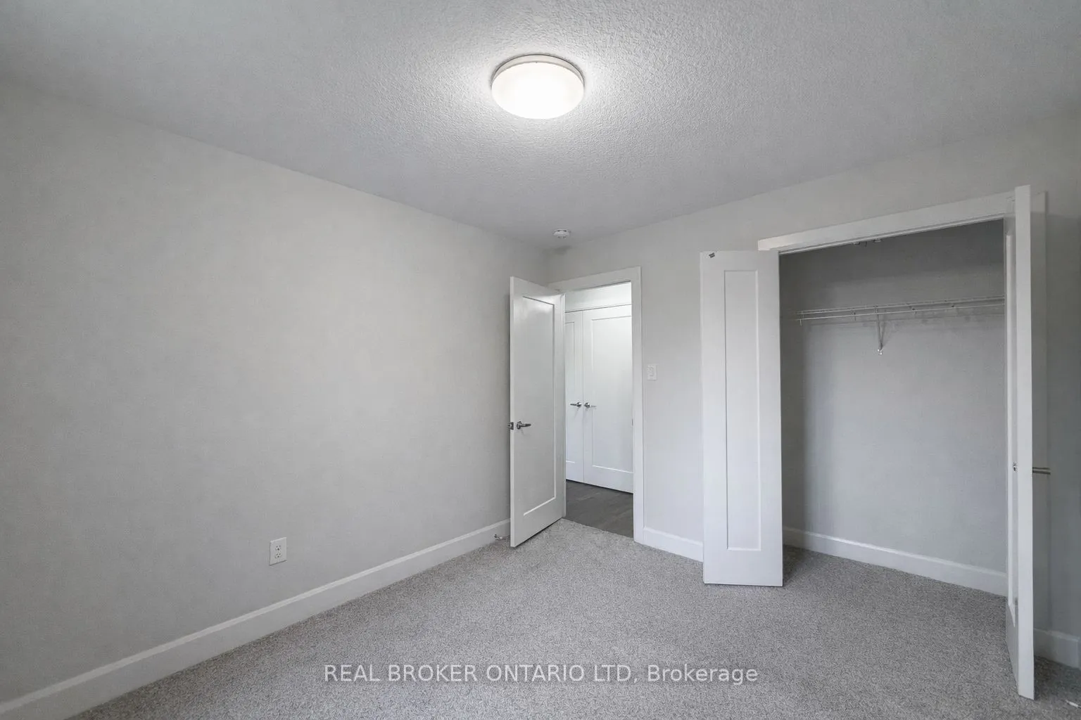 499 Sophia Crescent #32