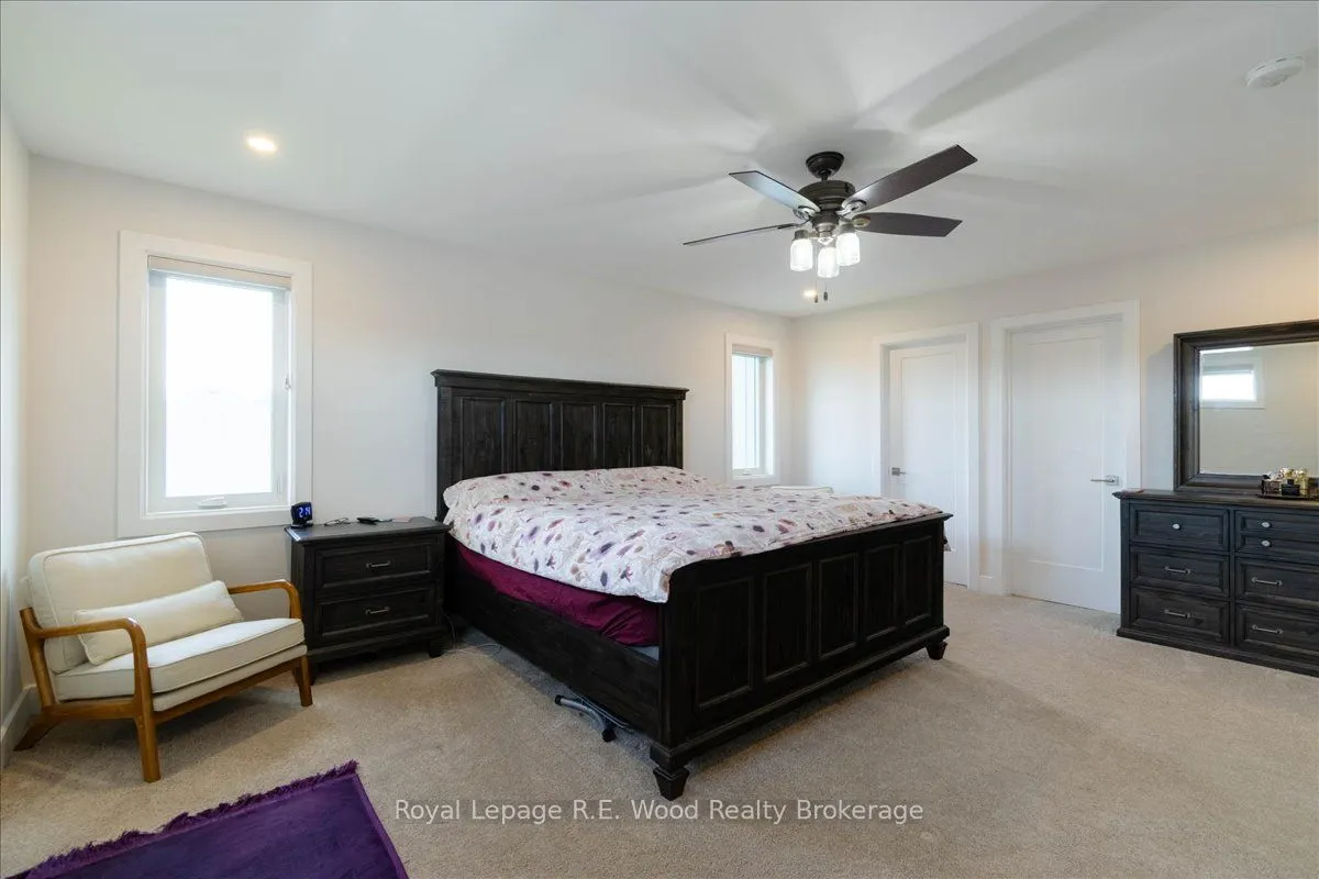 72 Trailview Drive E