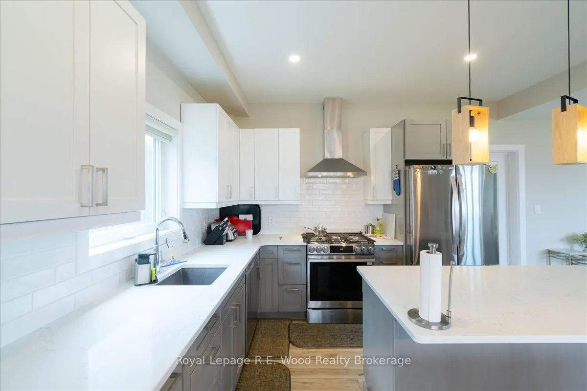 72 Trailview Drive E