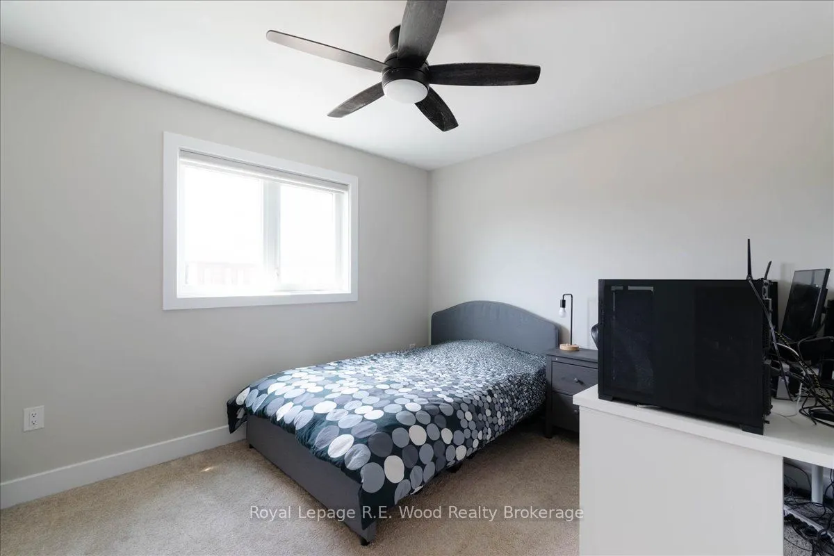72 Trailview Drive E