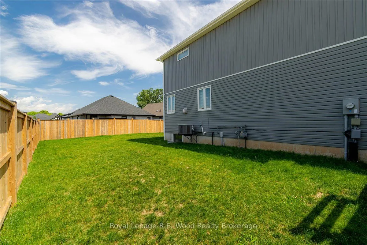 72 Trailview Drive E
