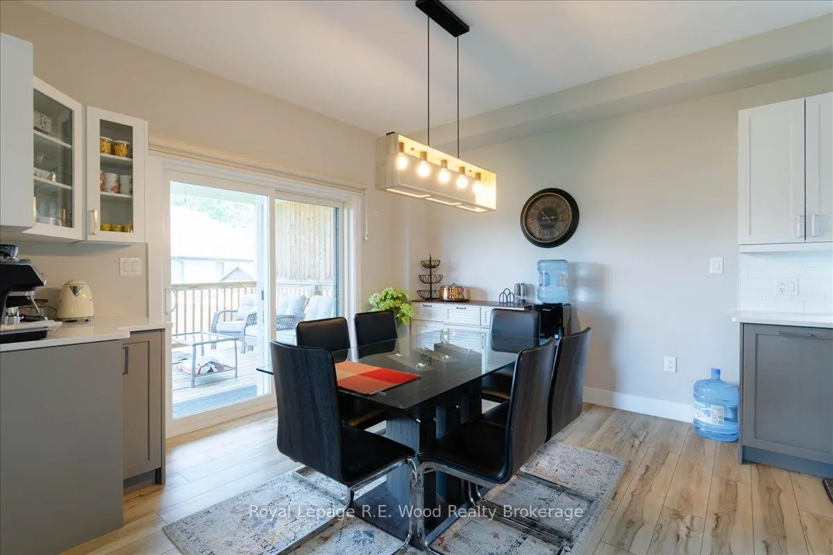72 Trailview Drive E