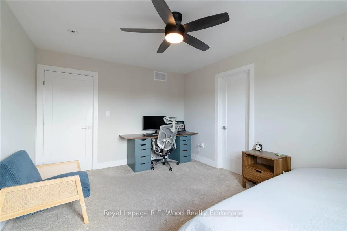 72 Trailview Drive E