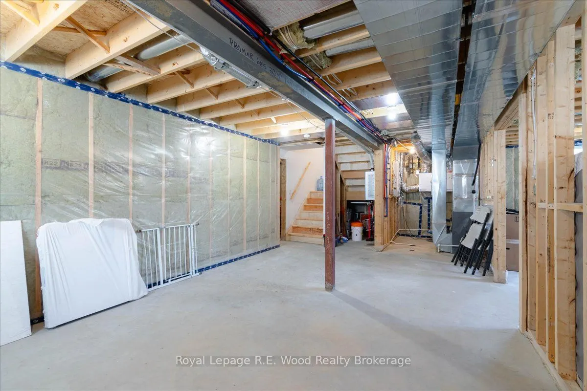72 Trailview Drive E