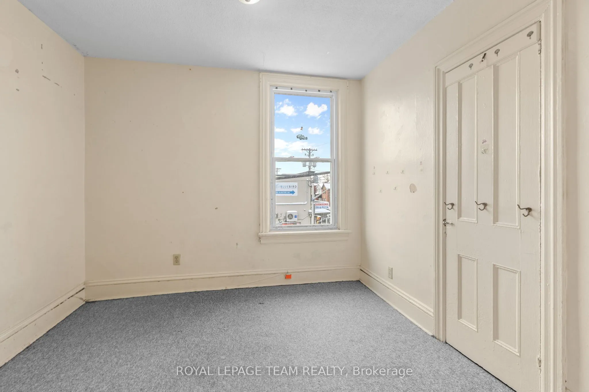 498 Gladstone Avenue