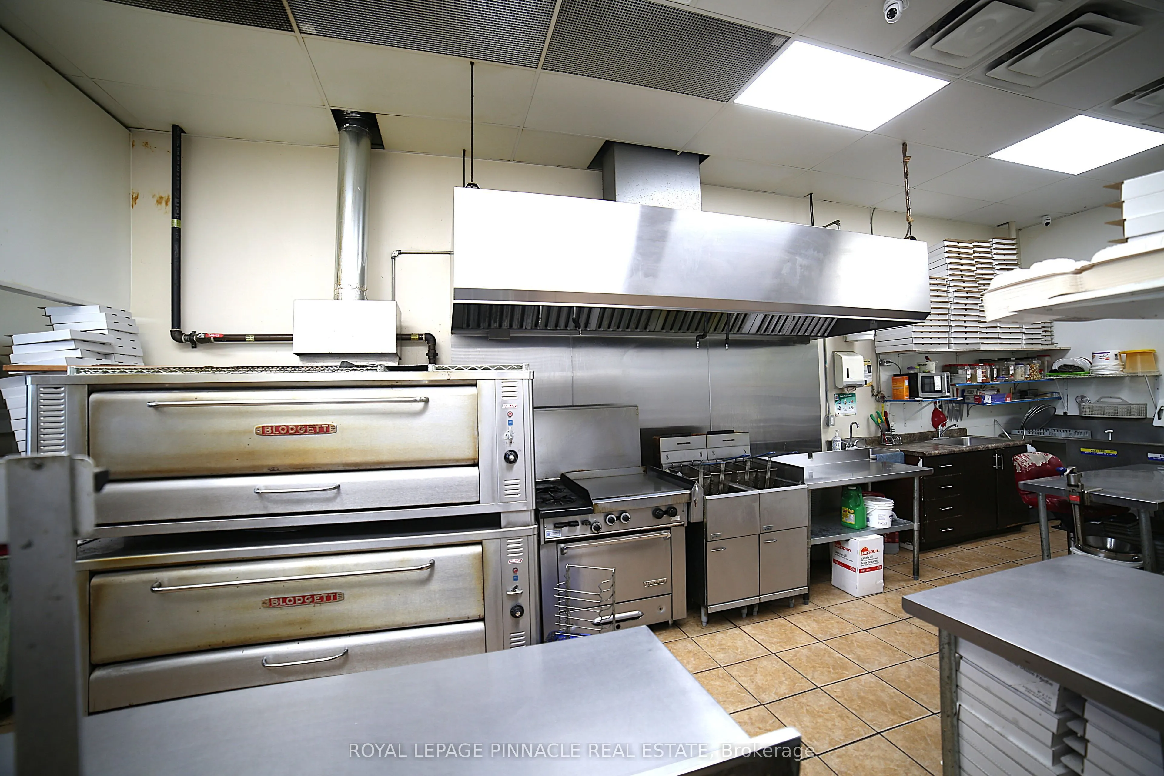 15 Lockport Way #6