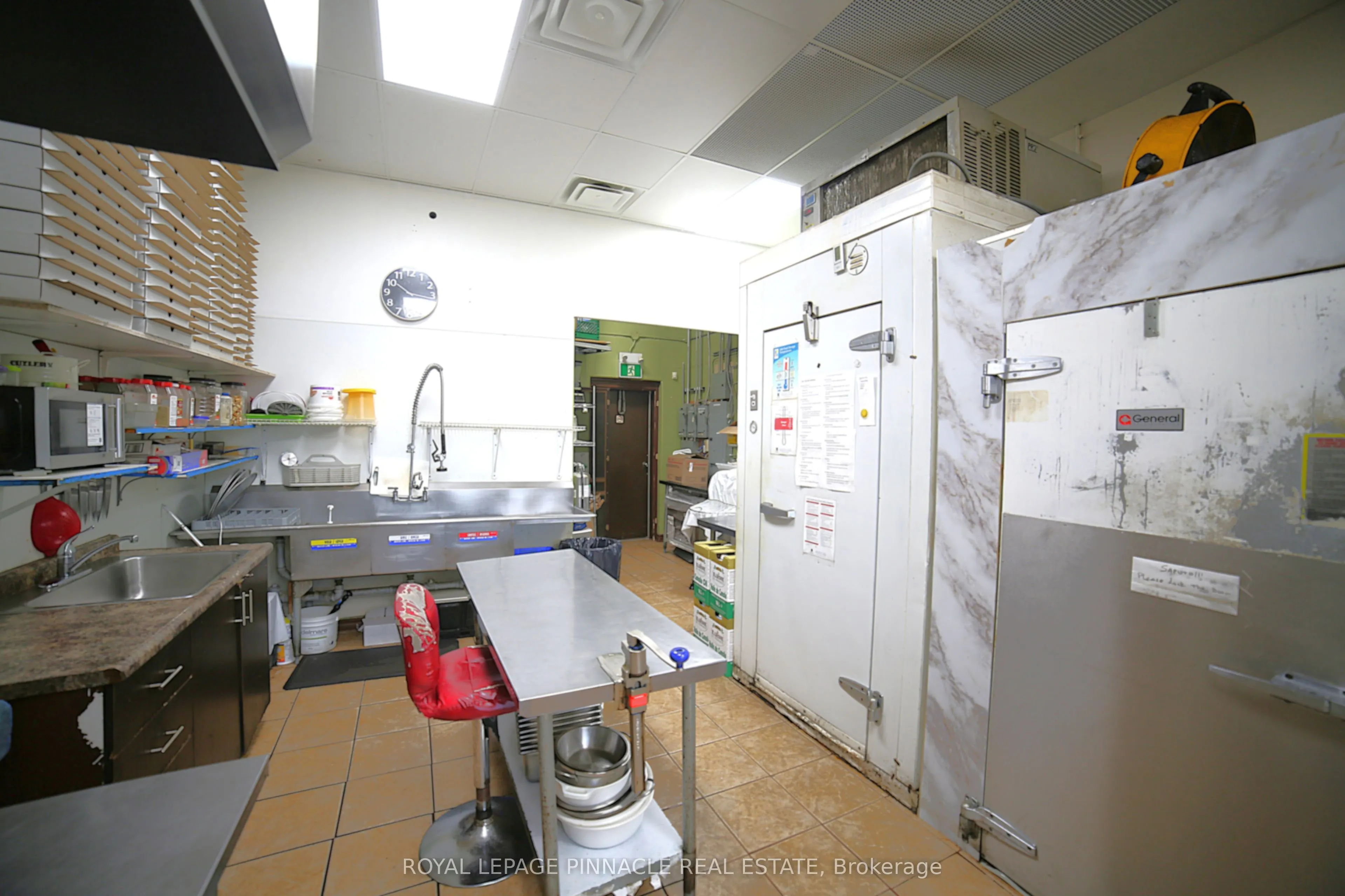 15 Lockport Way #6