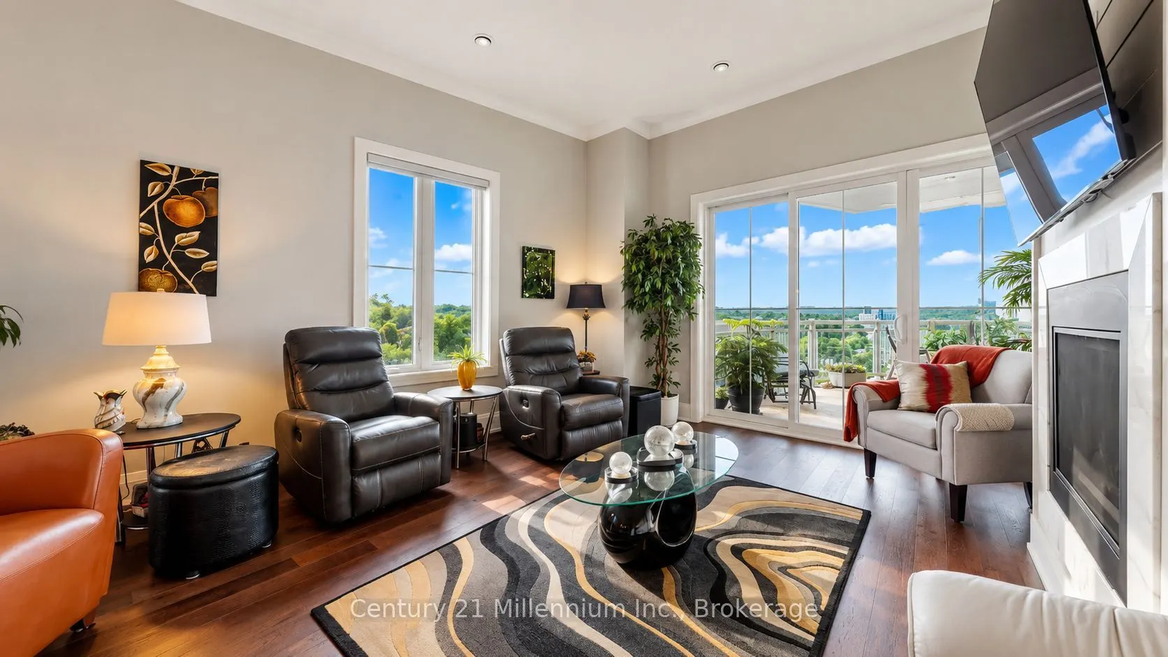 80 9th Street E #604