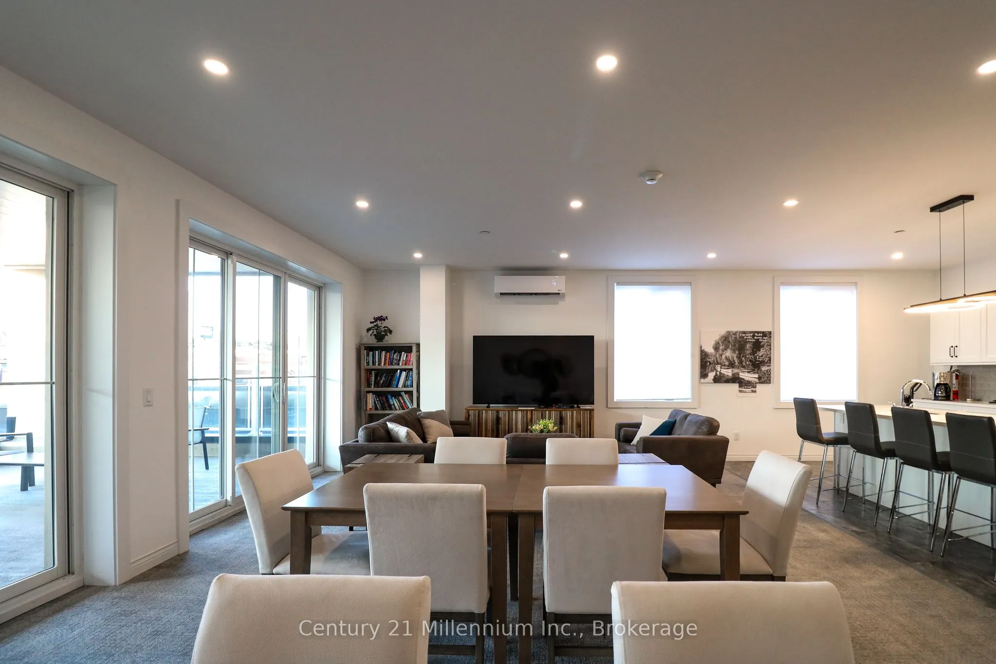 80 9th Street E #604