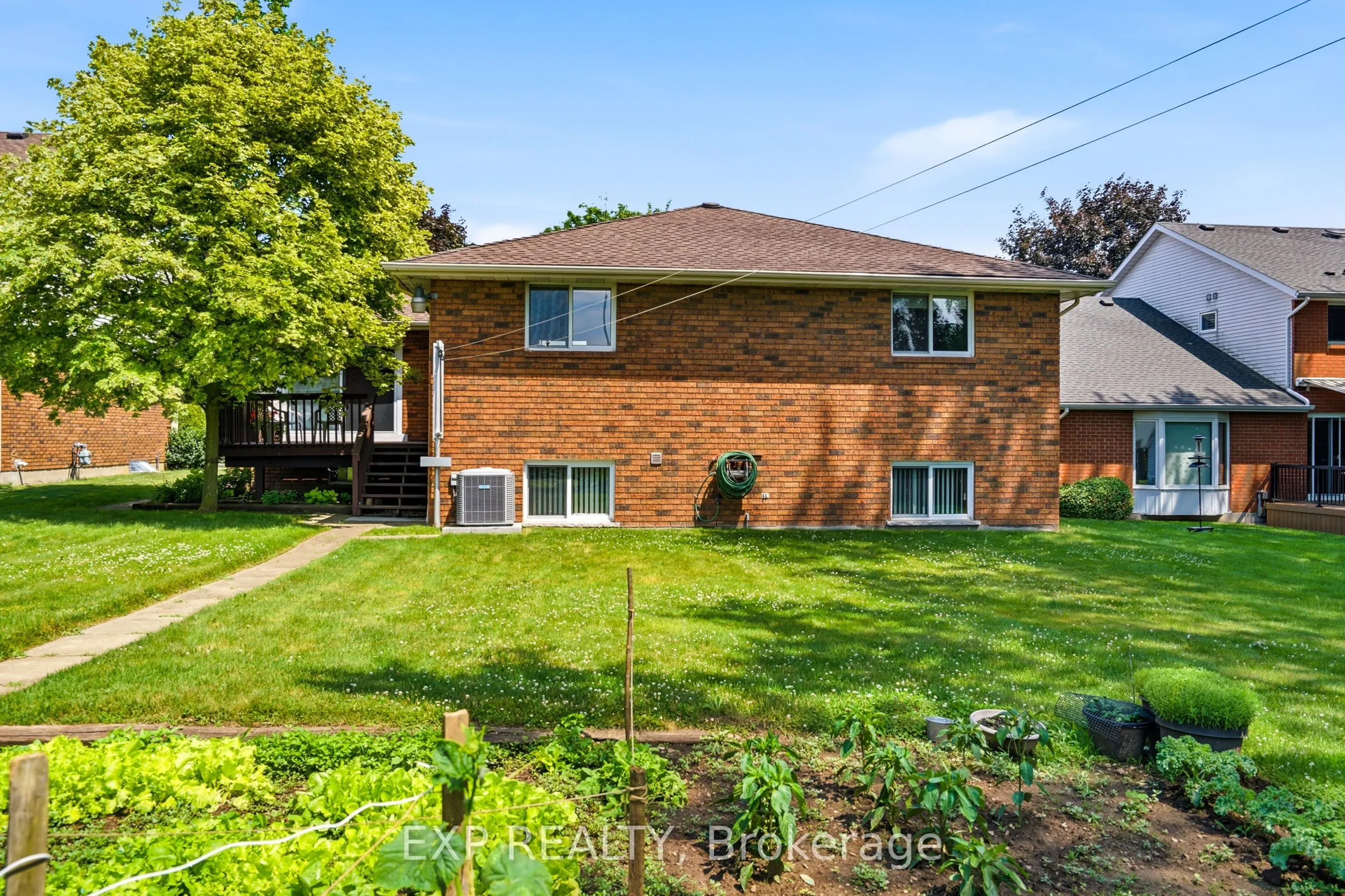 12 Fern Gate