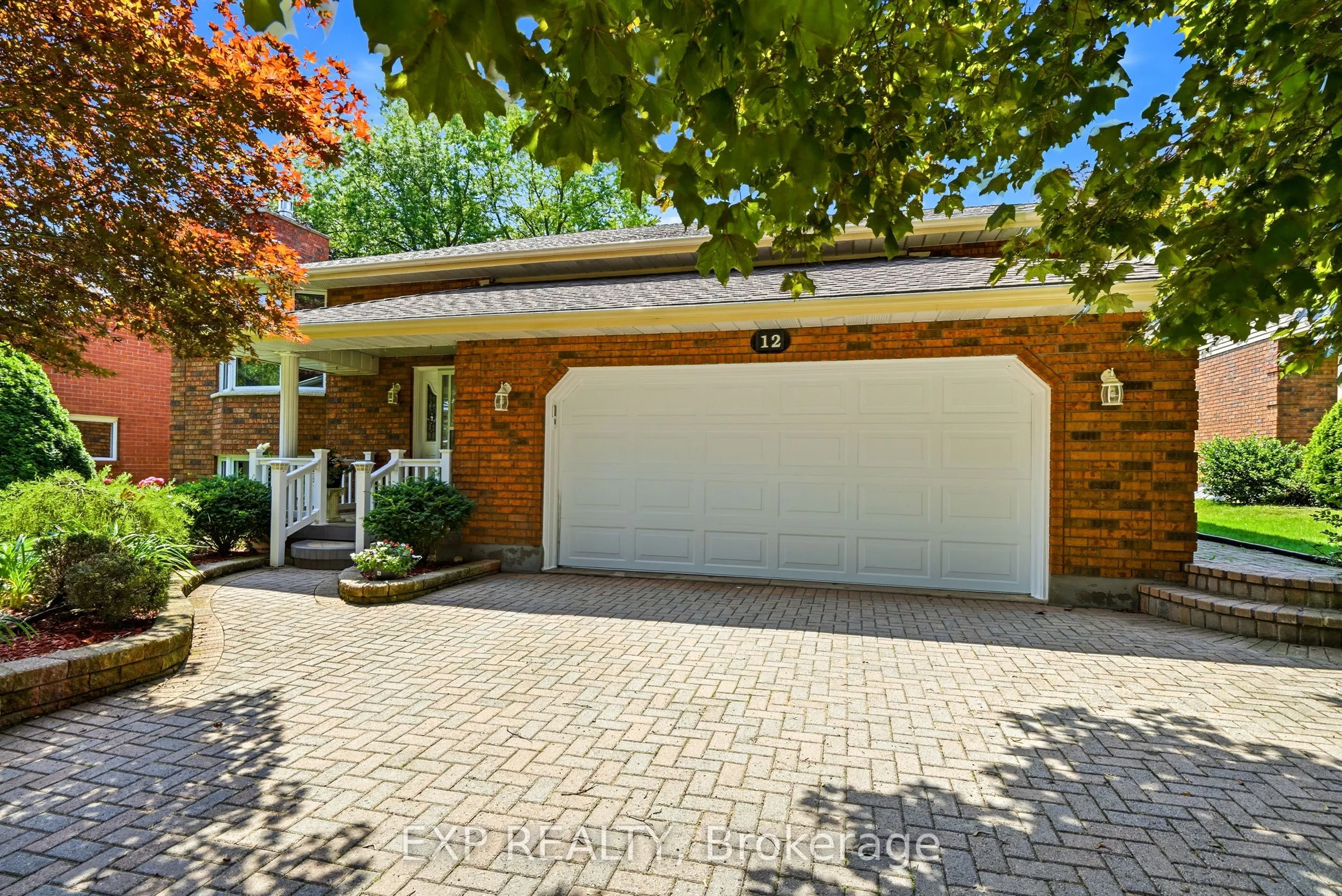 12 Fern Gate