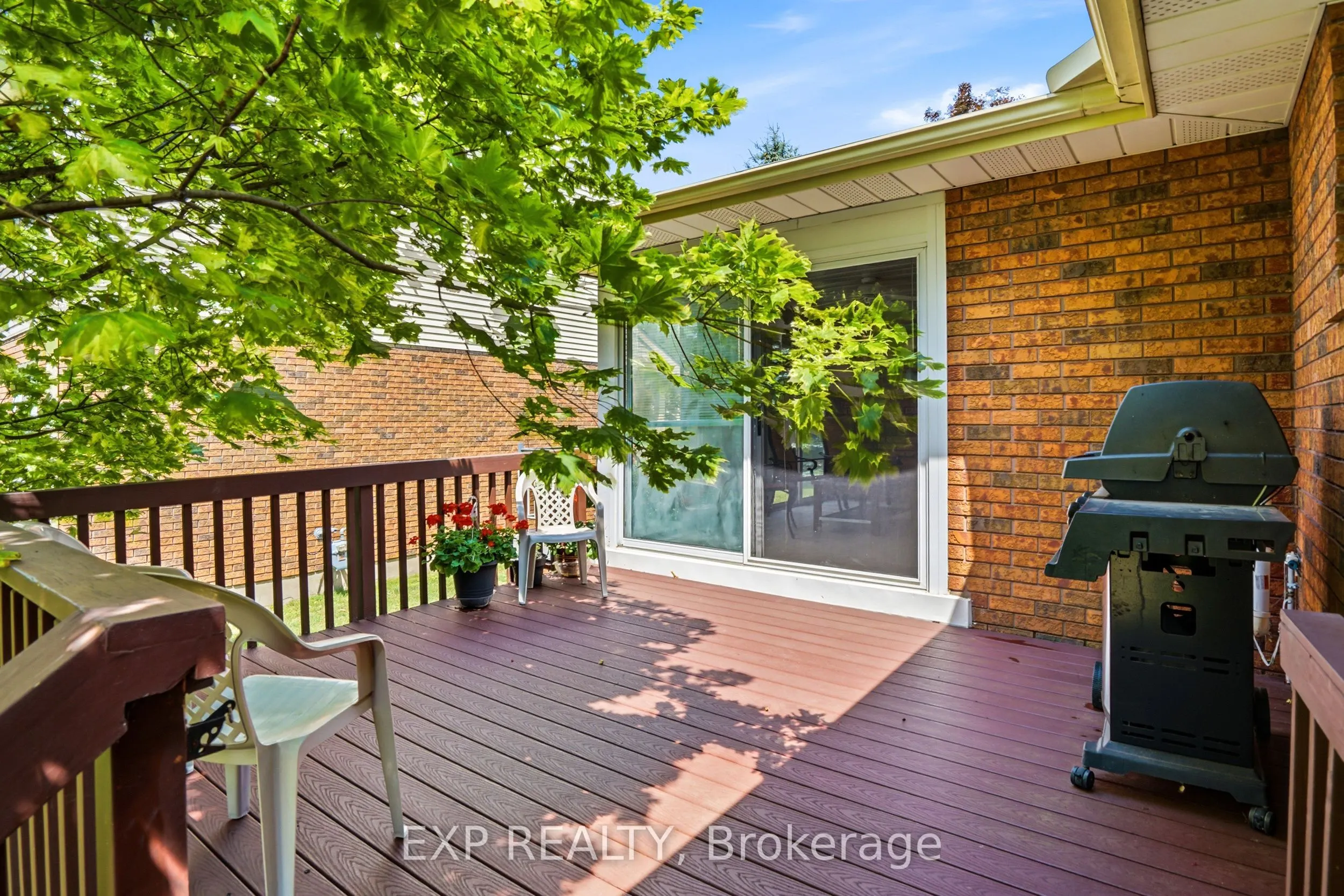 12 Fern Gate