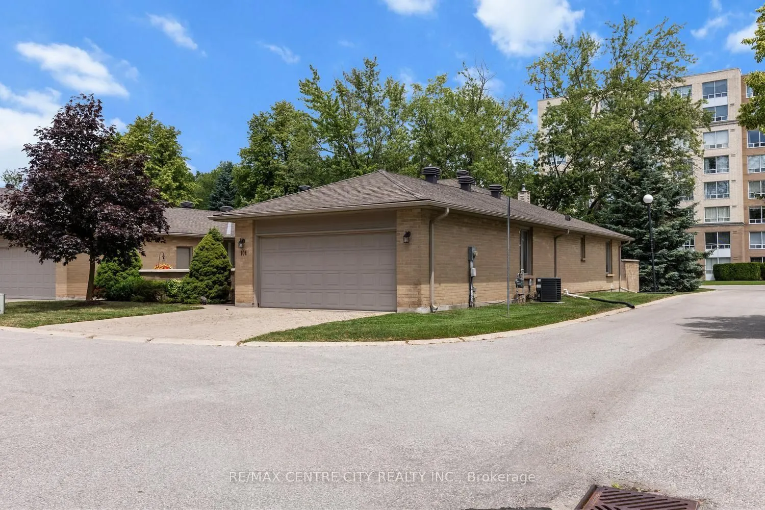 1500 Richmond Street #104