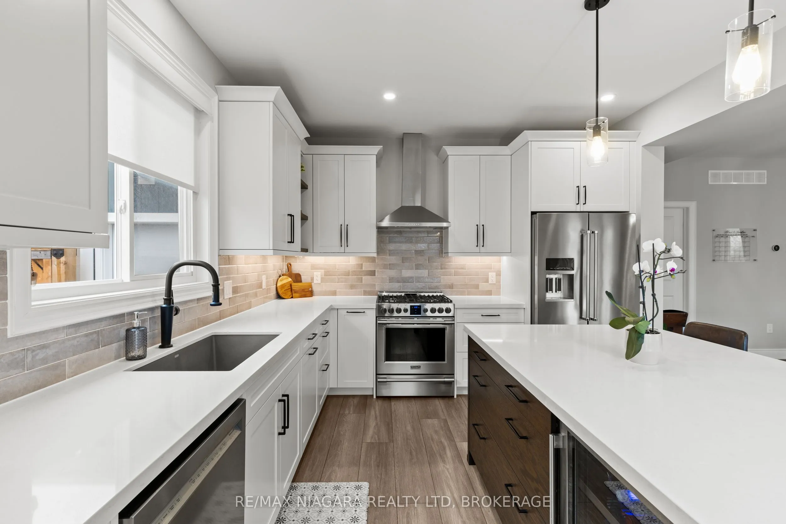 3549 Canfield Crescent
