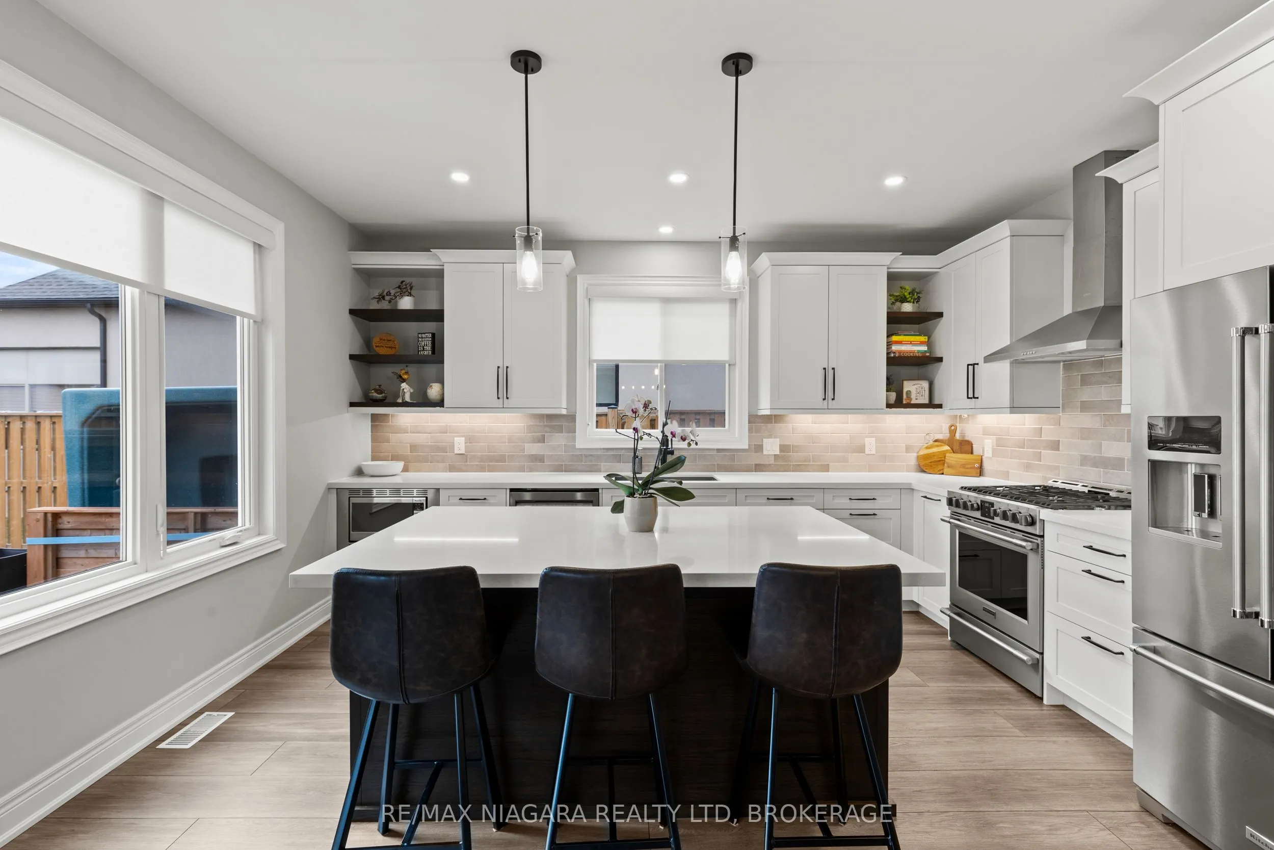 3549 Canfield Crescent