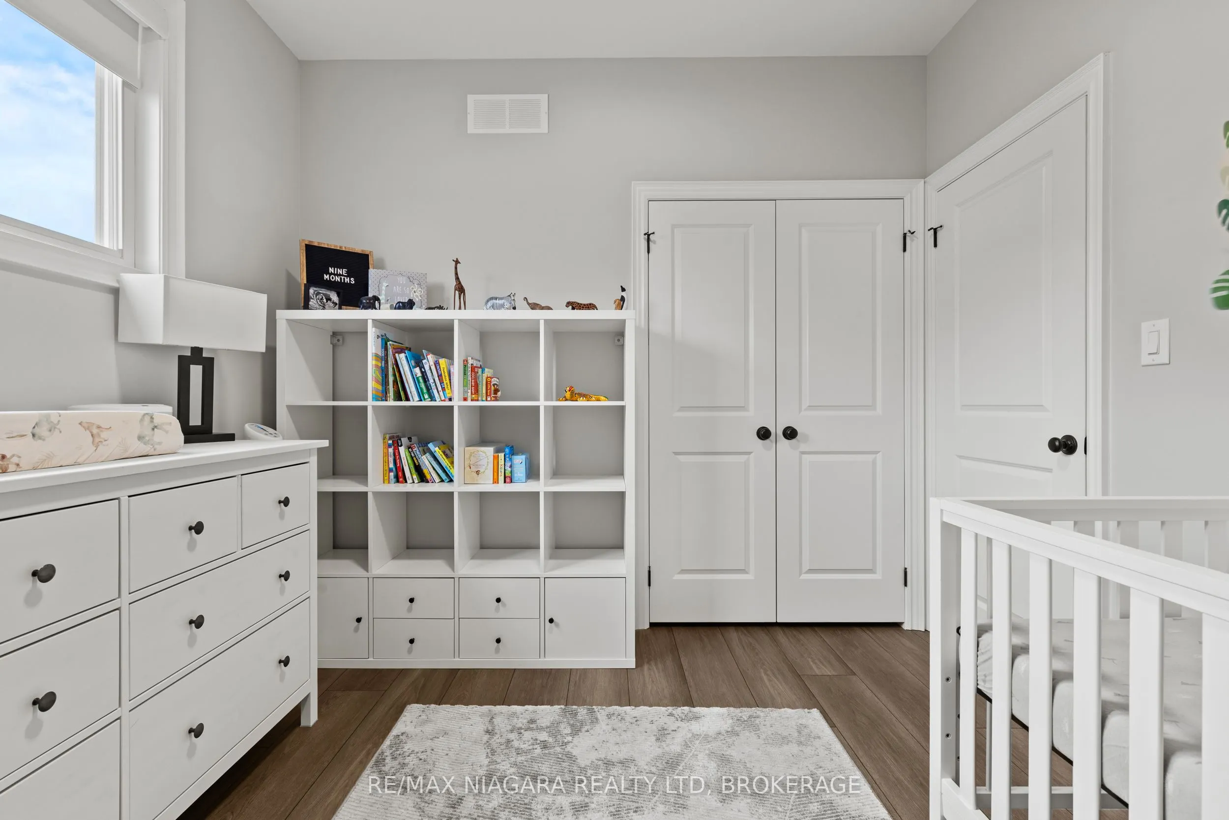 3549 Canfield Crescent