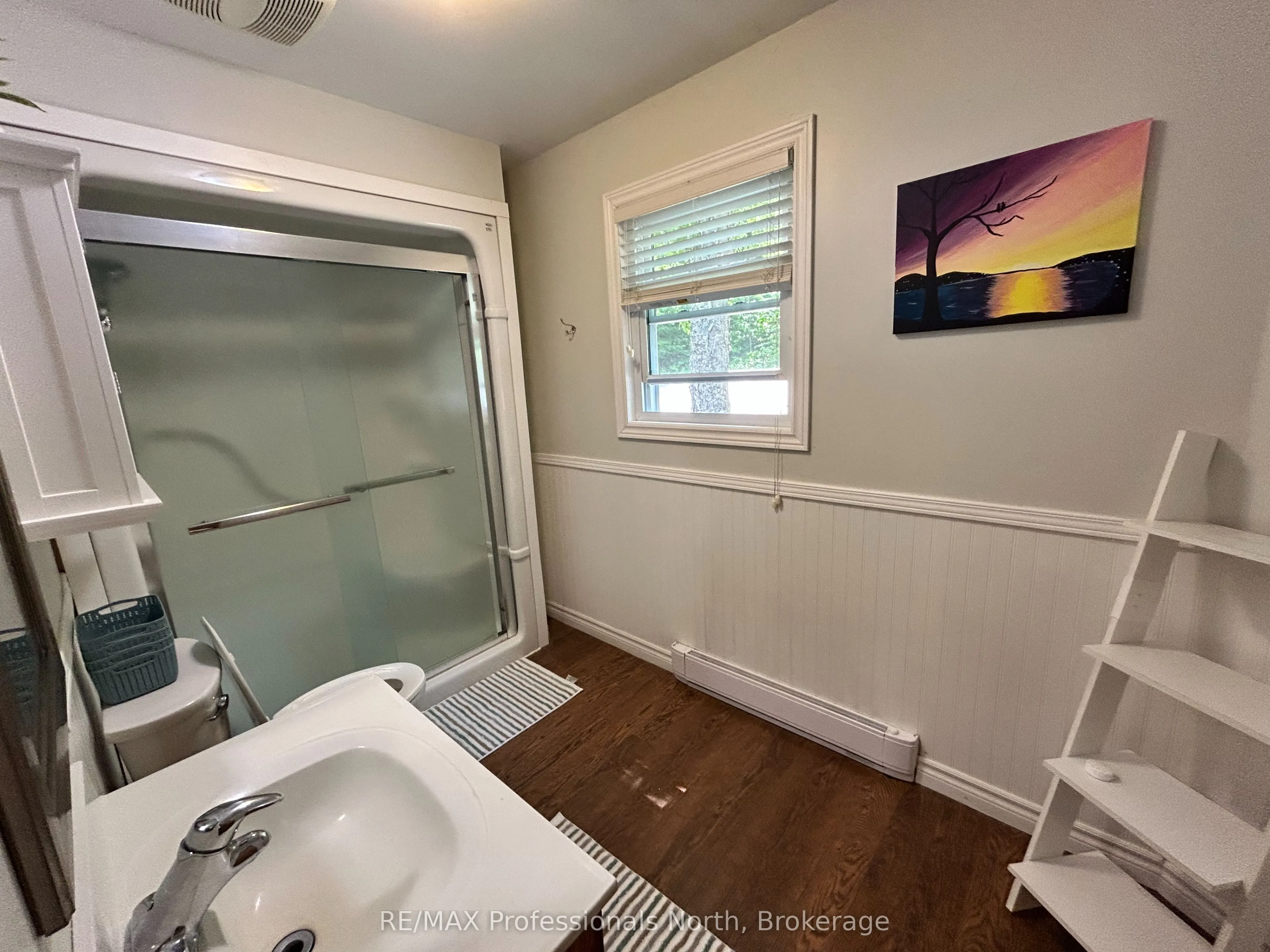 1129 Comak Crescent