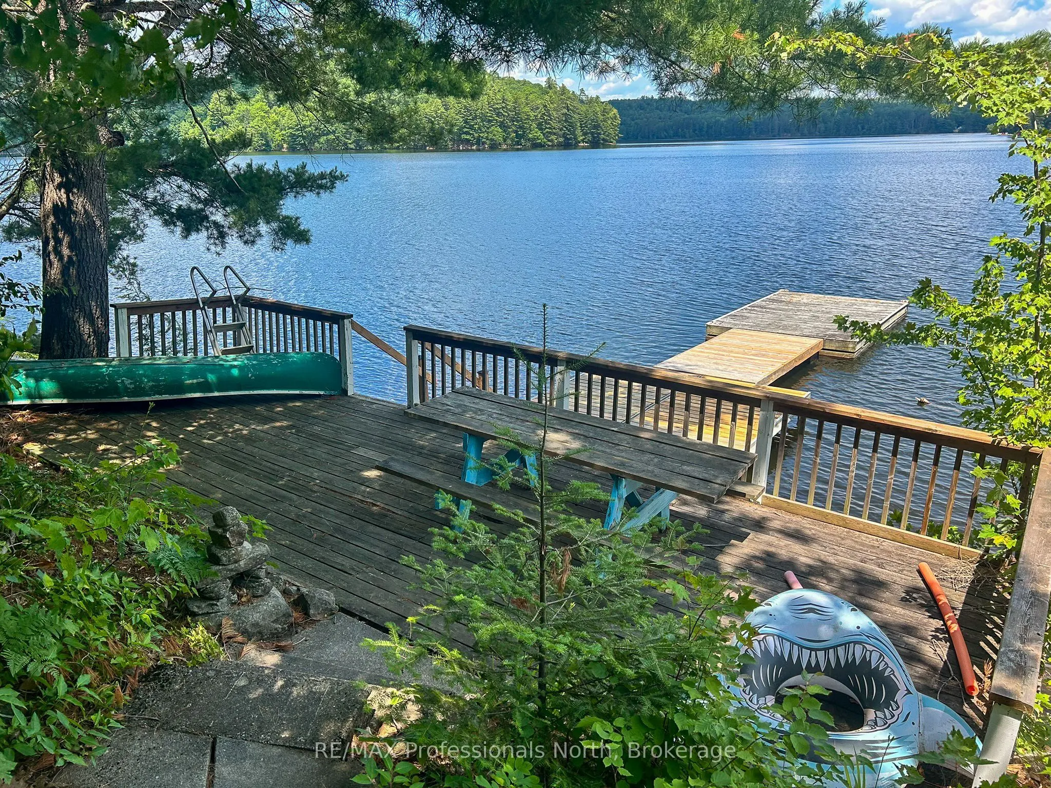 1129 Comak Crescent