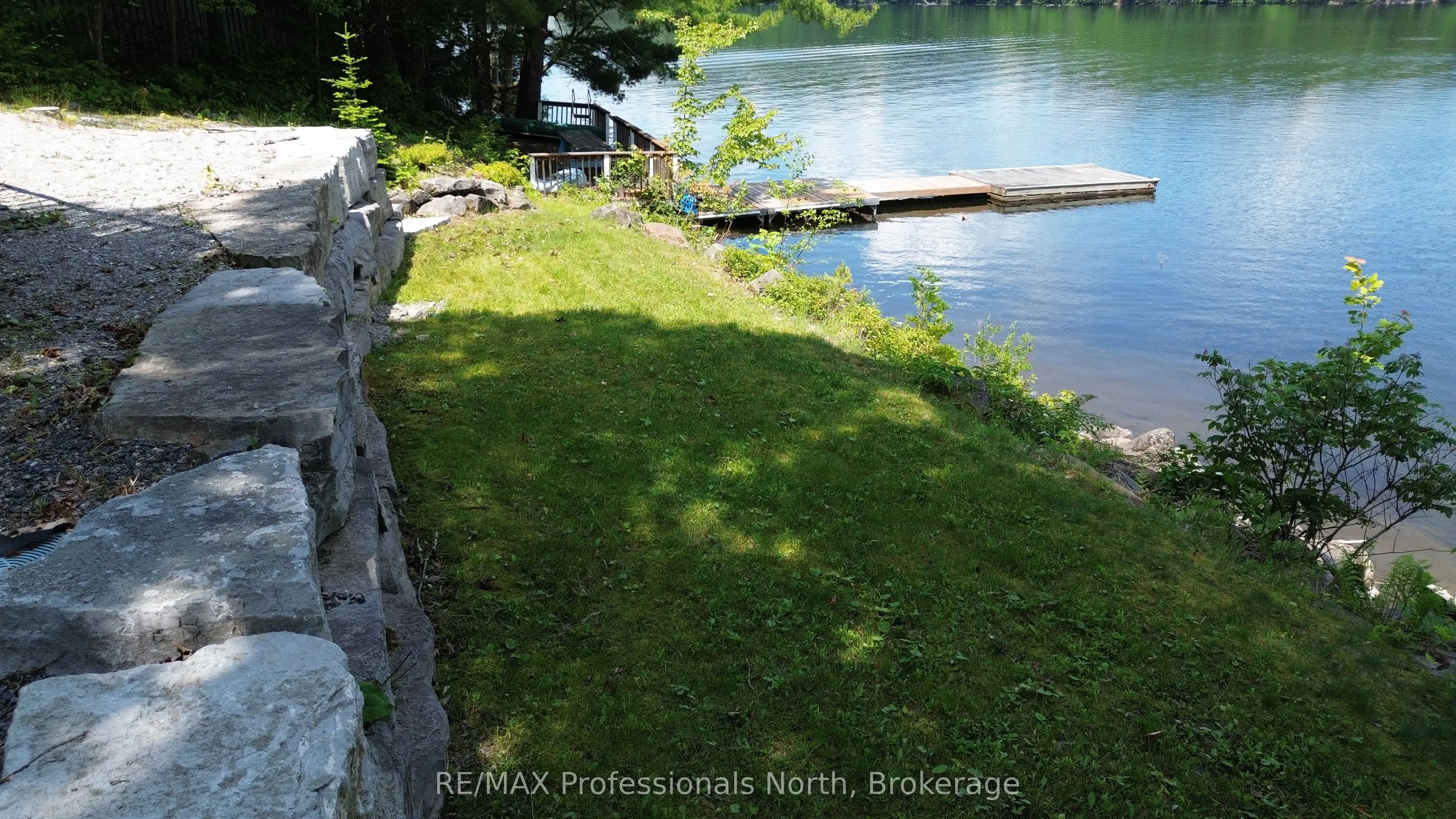 1129 Comak Crescent