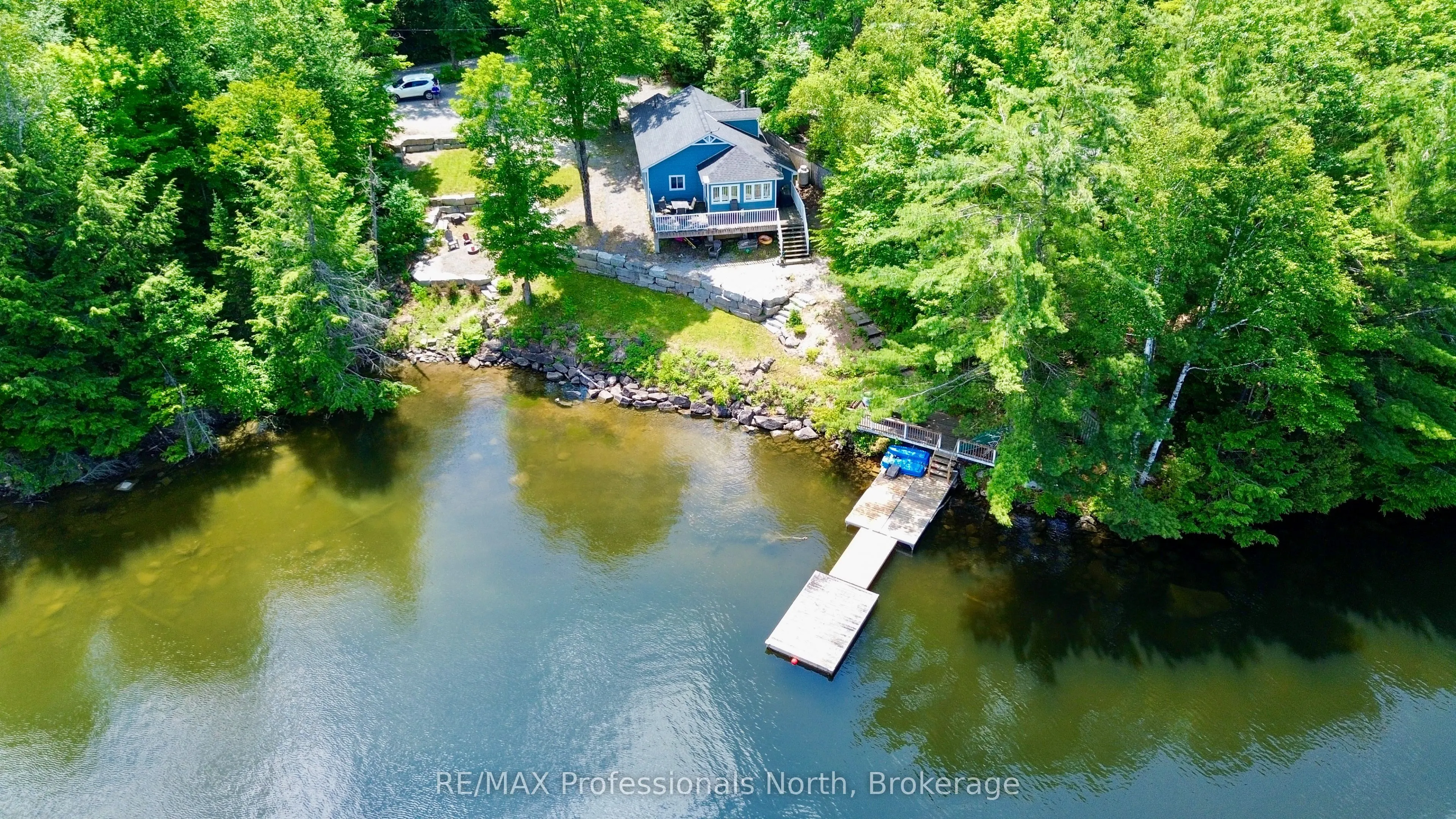 1129 Comak Crescent