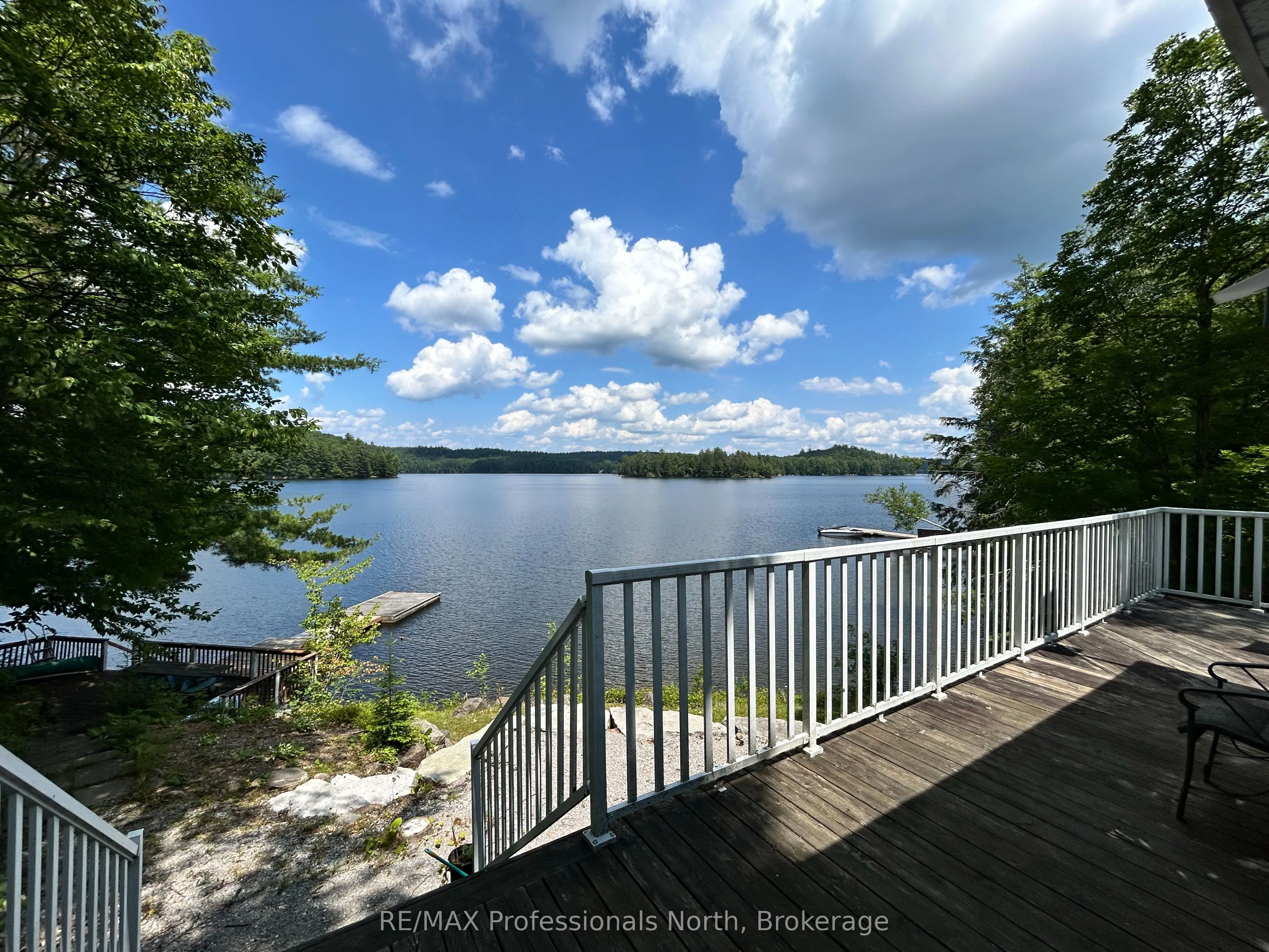 1129 Comak Crescent