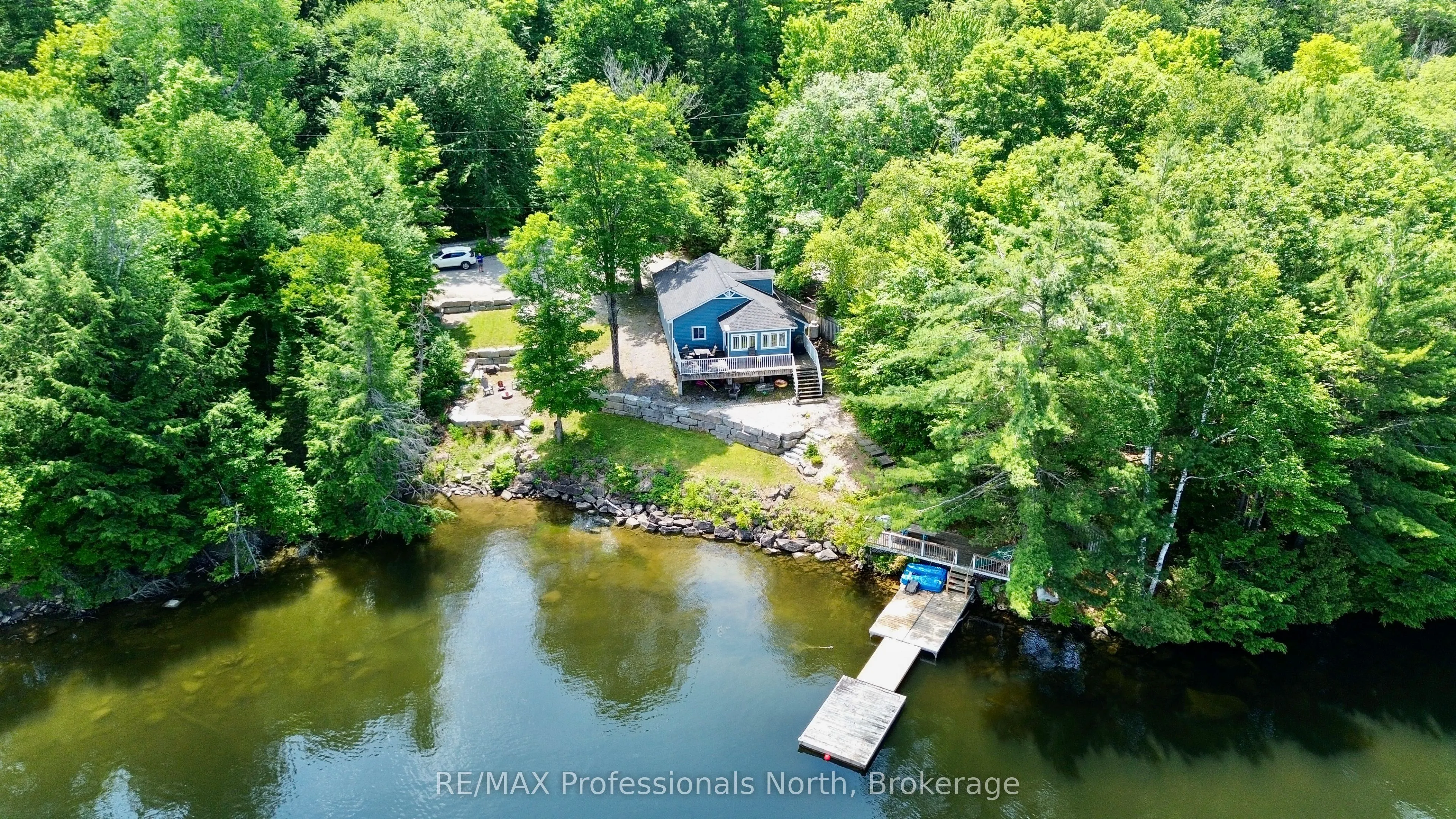 1129 Comak Crescent