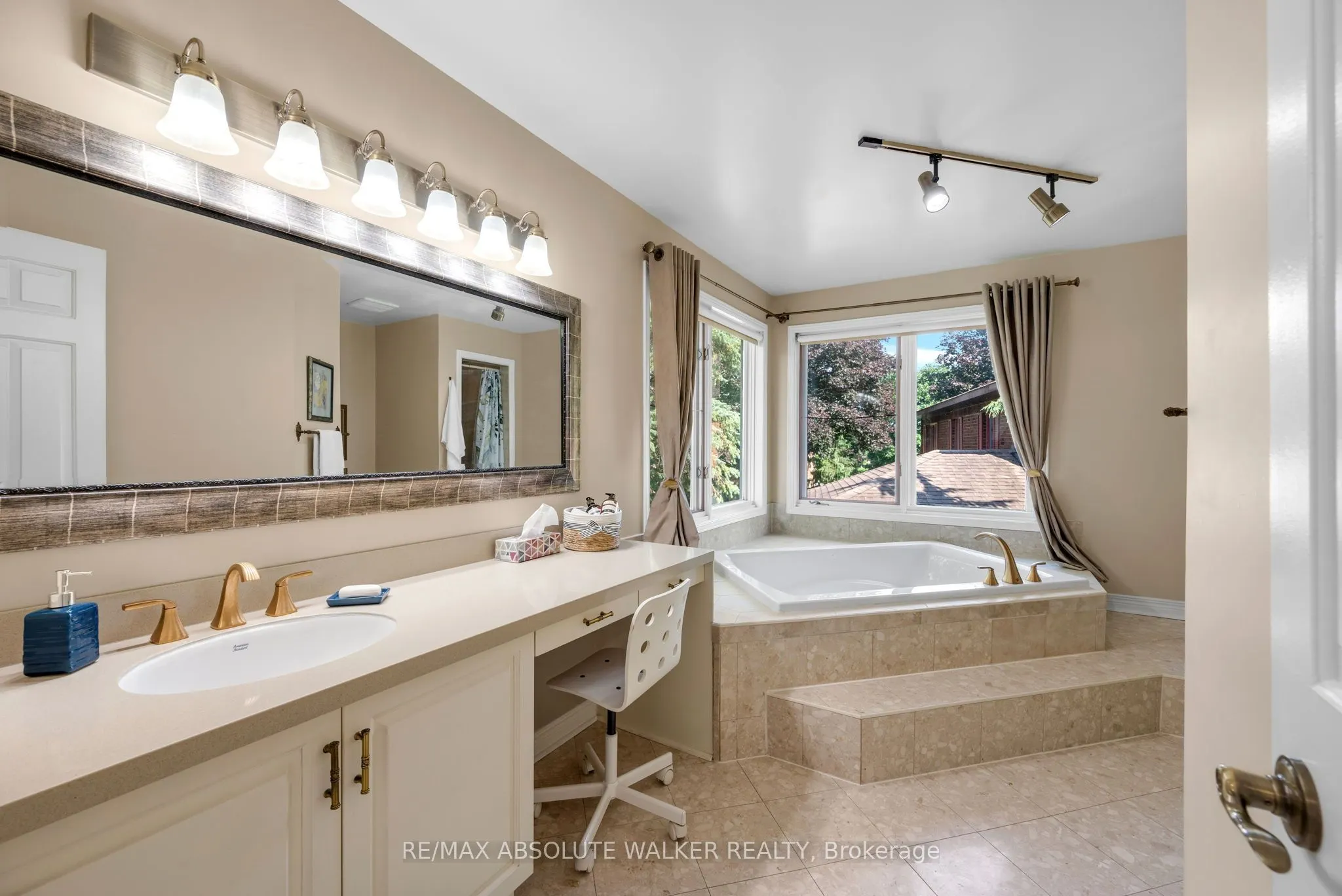 30 Elderwood Trail