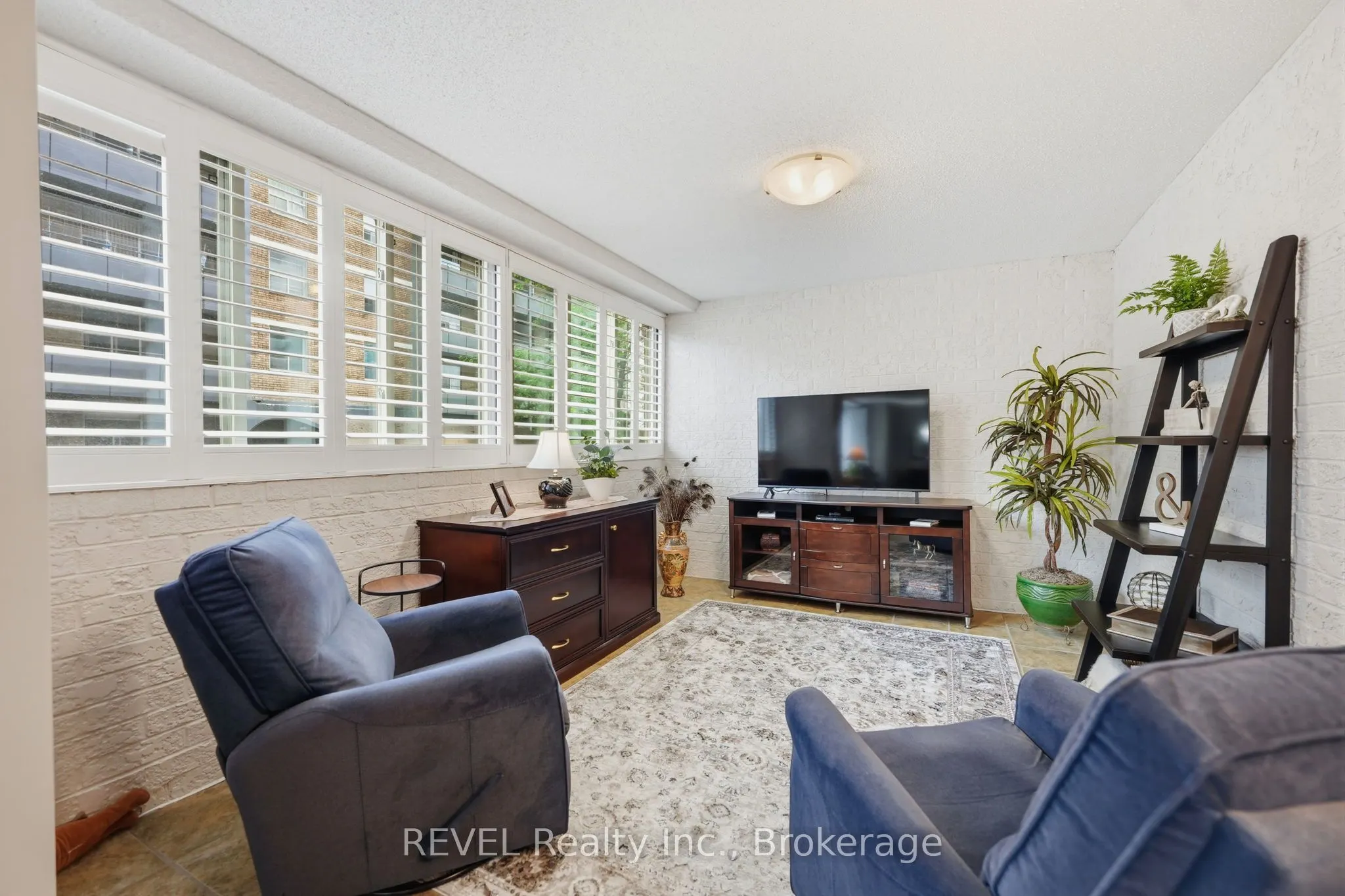 141 Church Street #201
