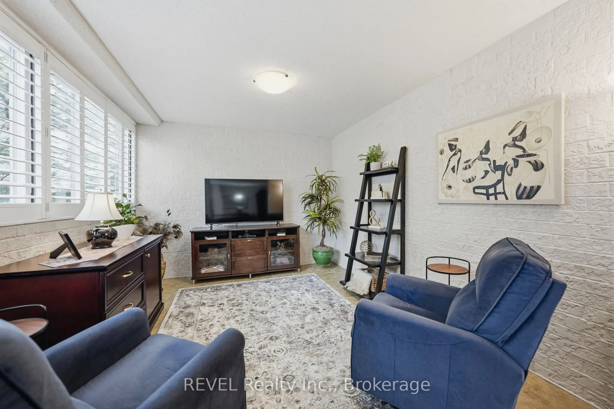 141 Church Street #201