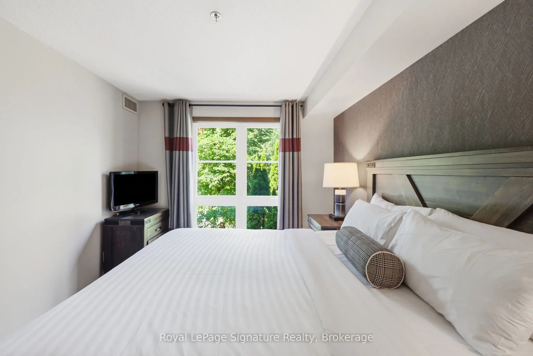 152 Jozo Weider Boulevard #201