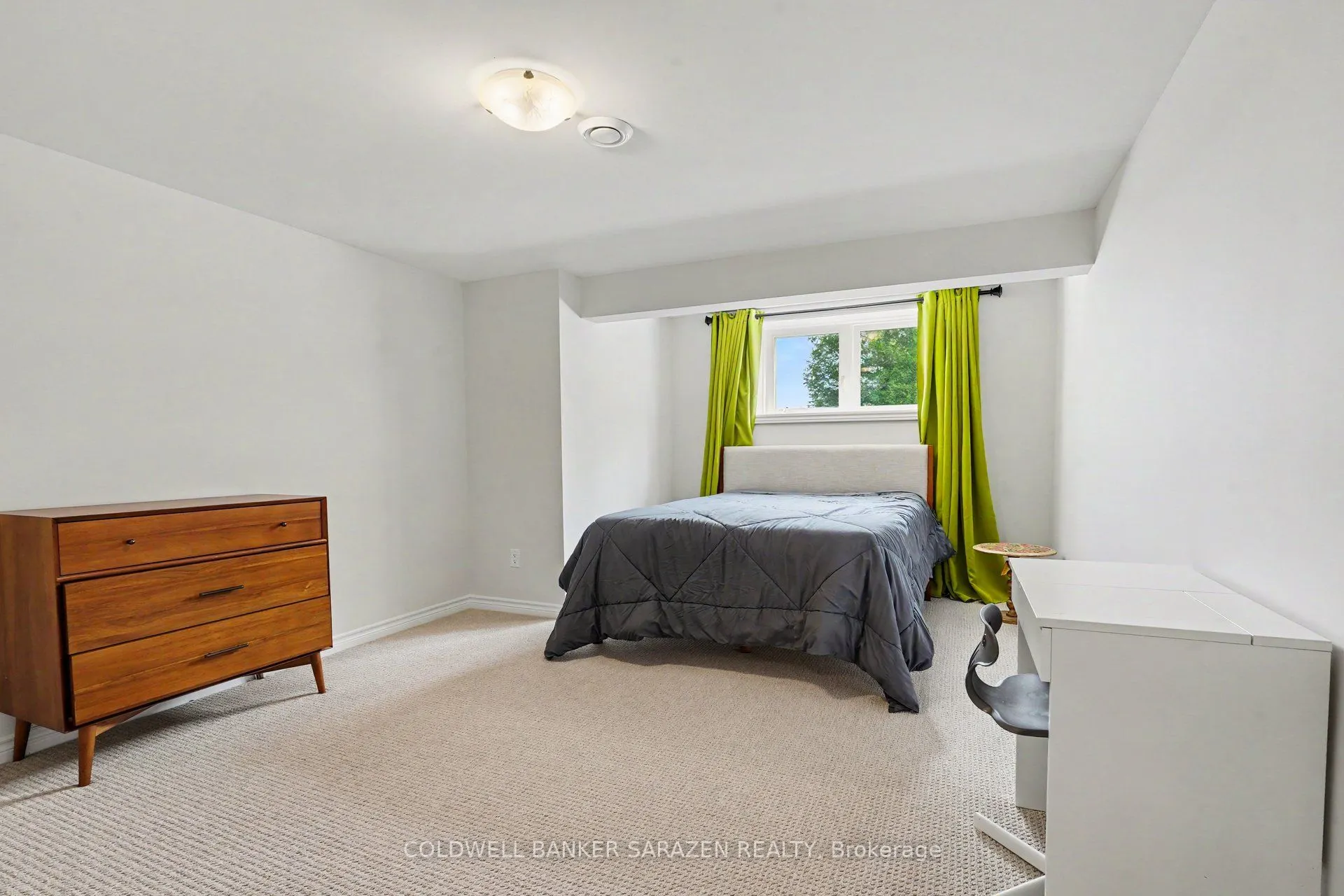 196 BLACKHORSE Drive