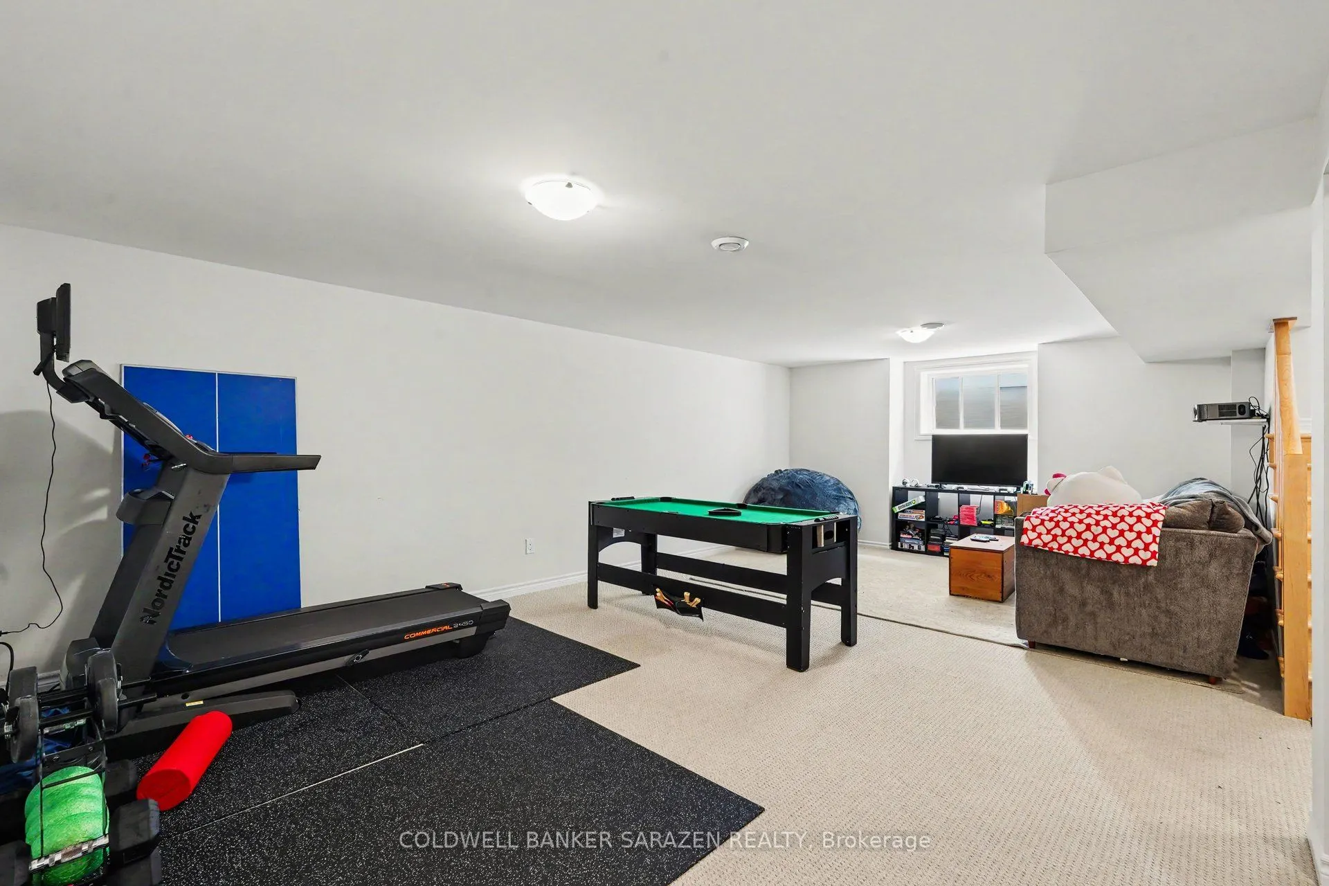 196 BLACKHORSE Drive