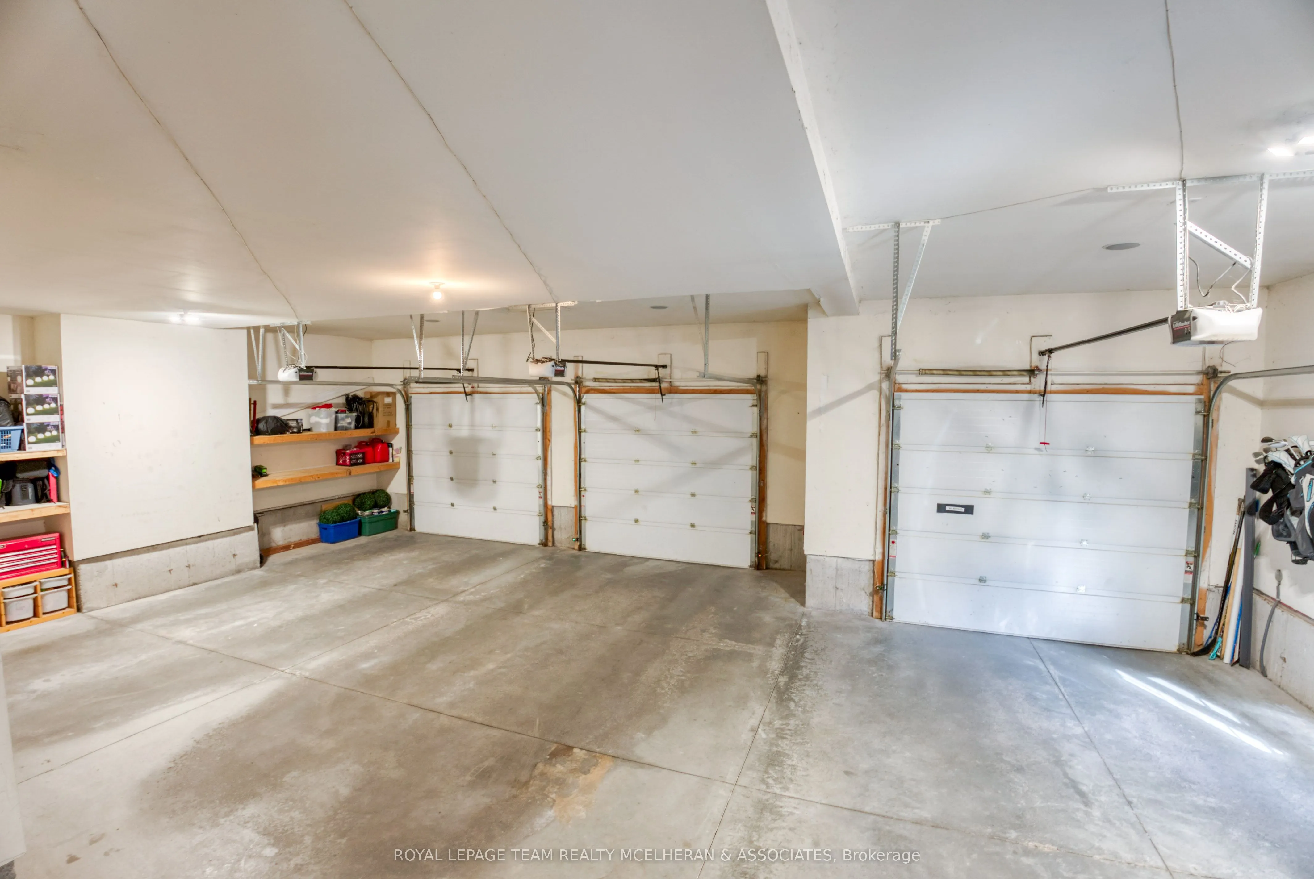 463 Lockmaster Crescent
