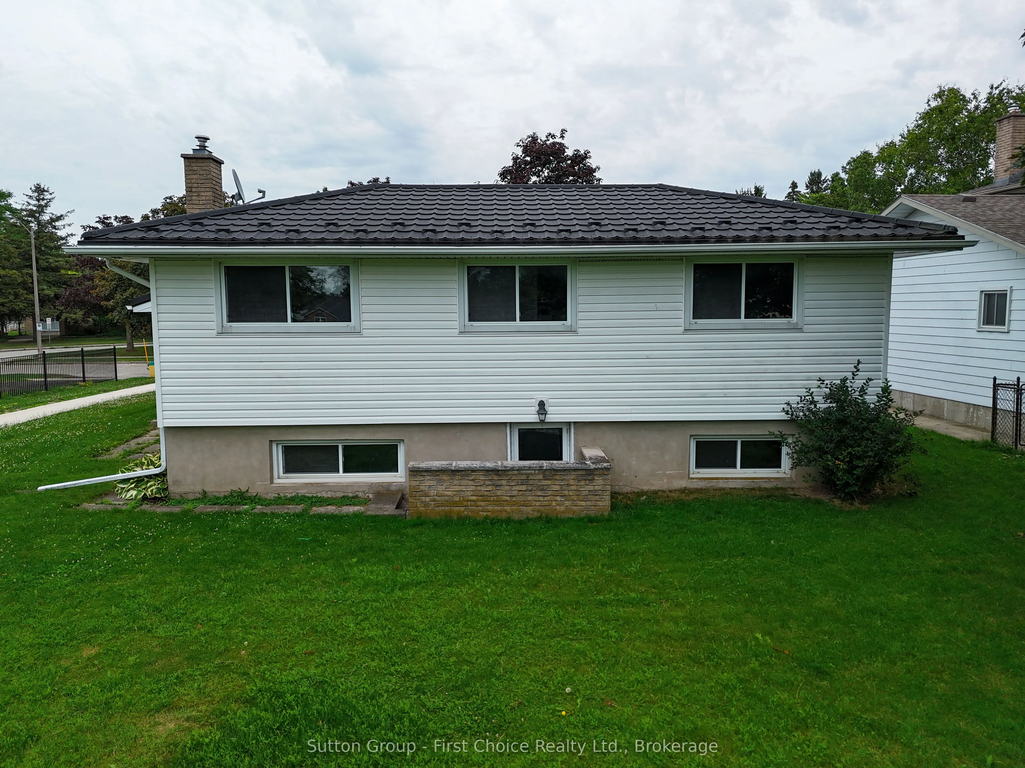70 Bedford Drive