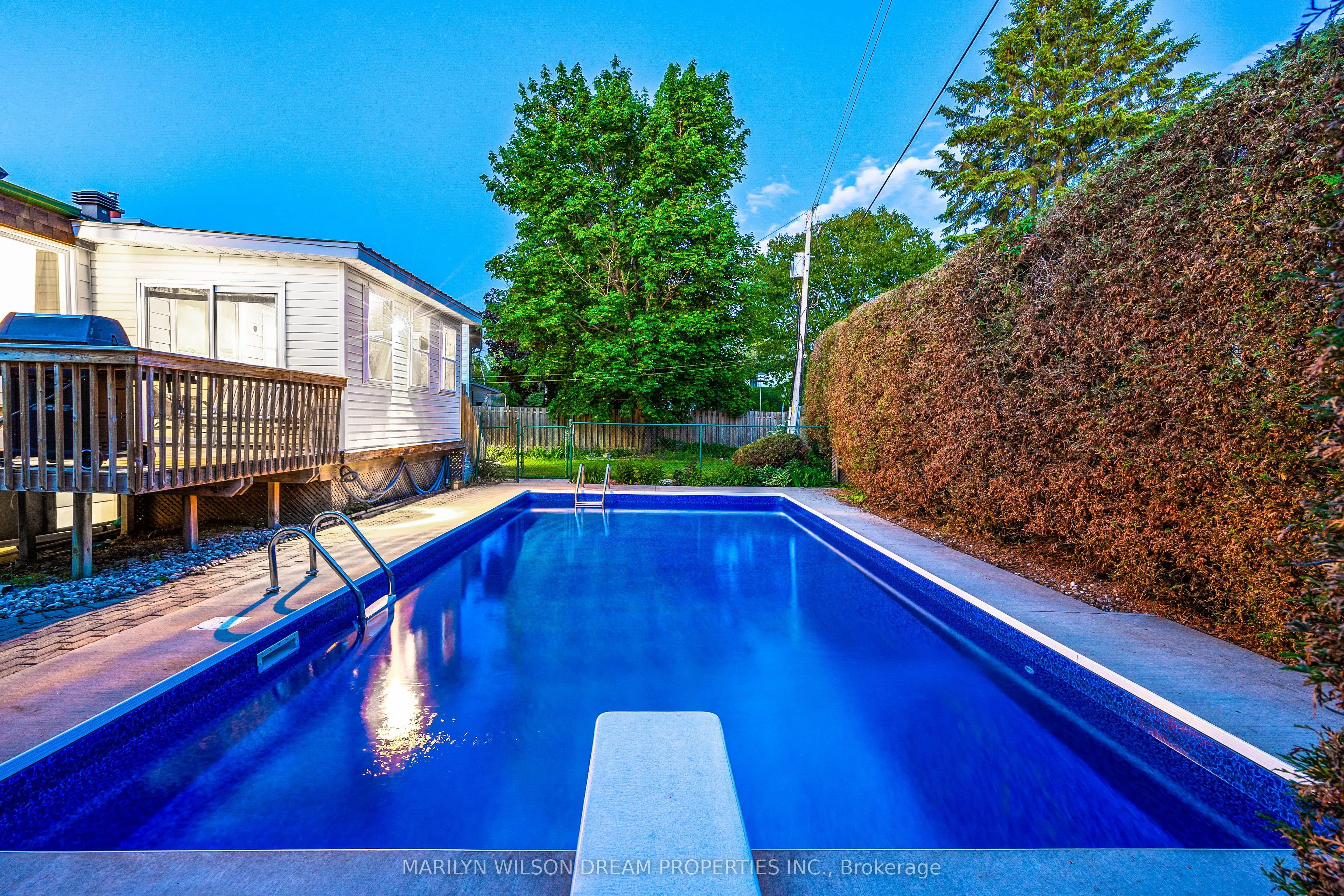 20 Coolbrook Crescent