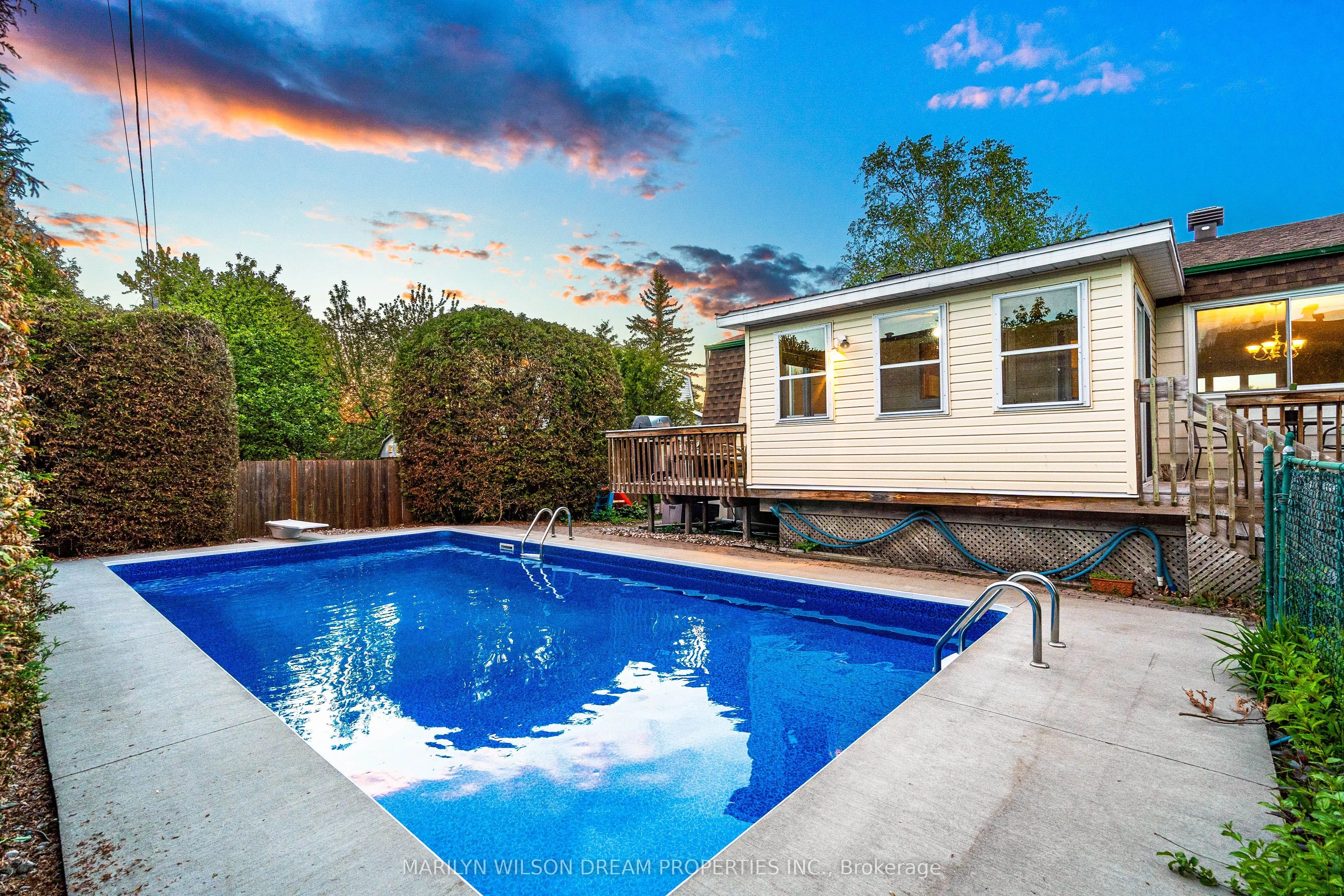 20 Coolbrook Crescent