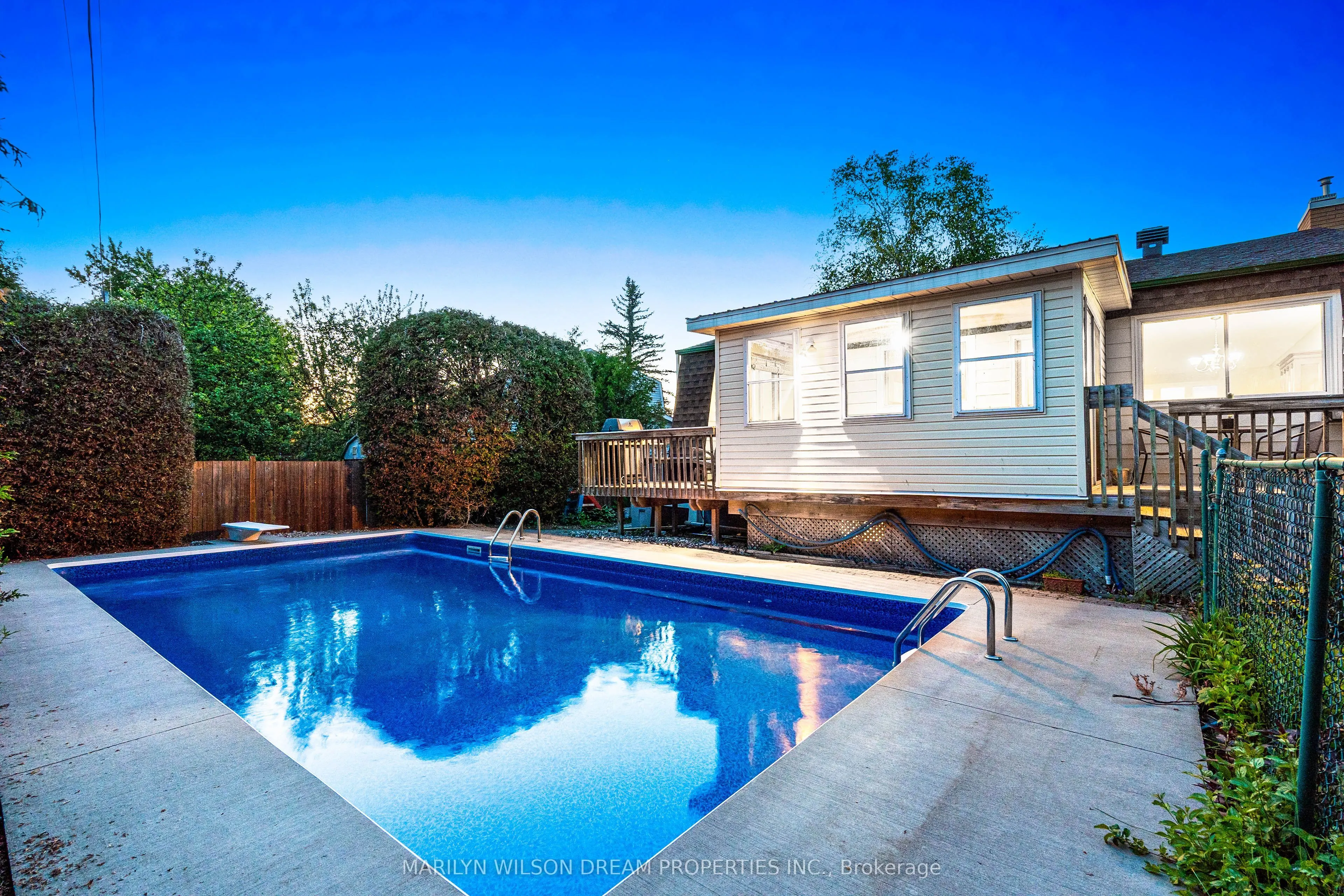20 Coolbrook Crescent