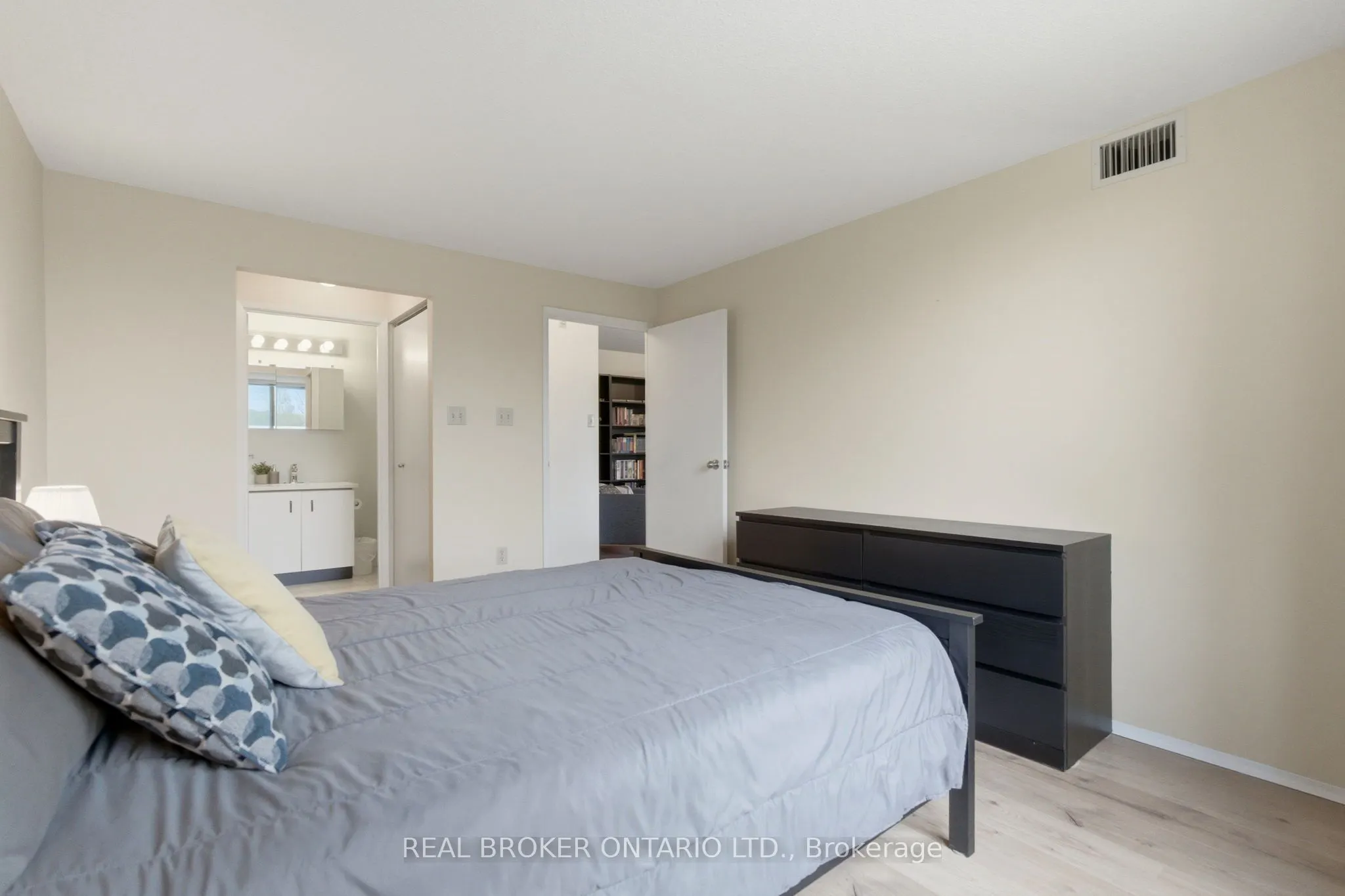 30 Blue Springs Drive #215