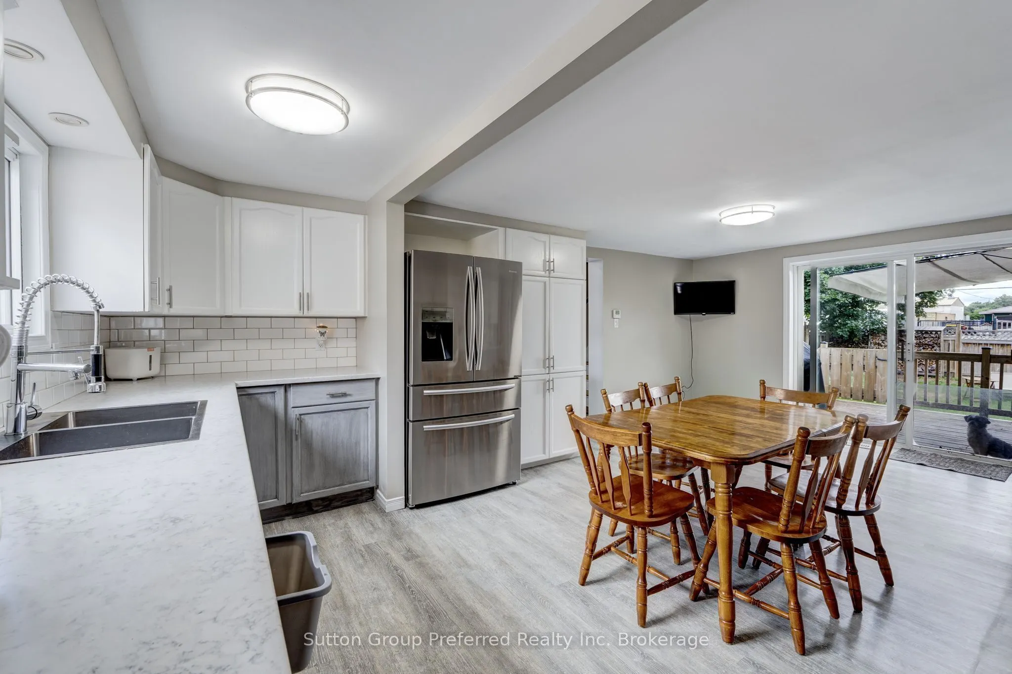 685744 Main Street