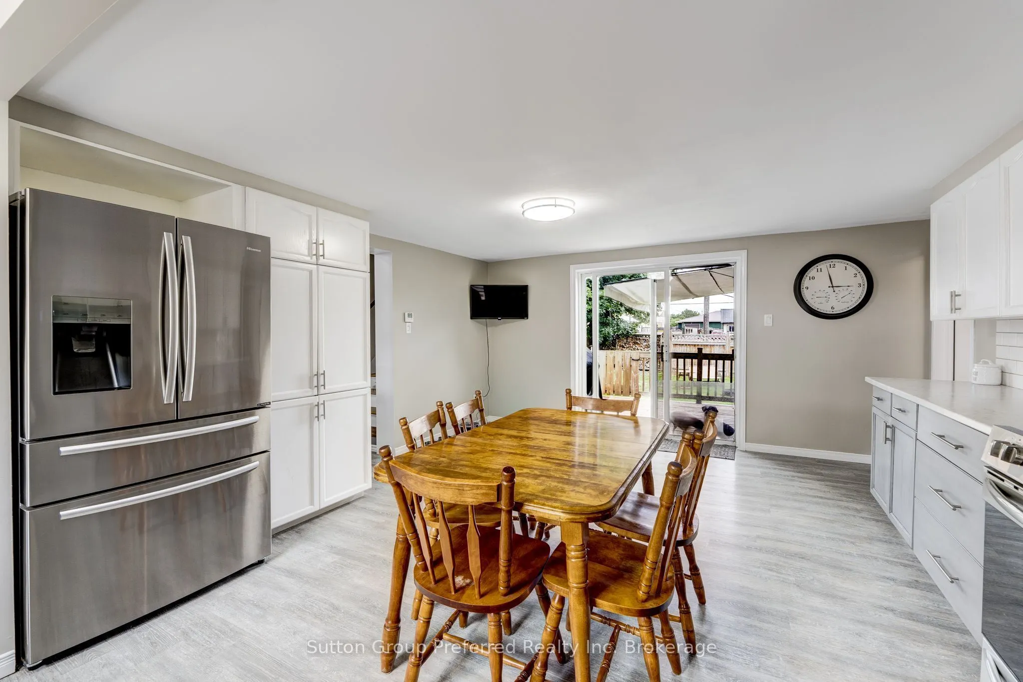 685744 Main Street