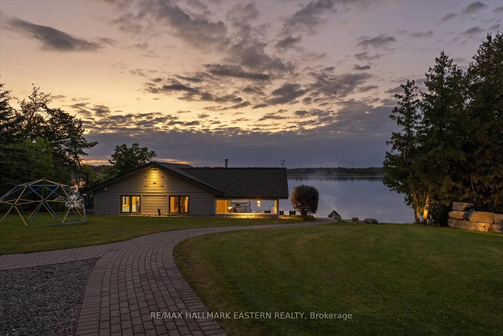 2112 Truman Drive