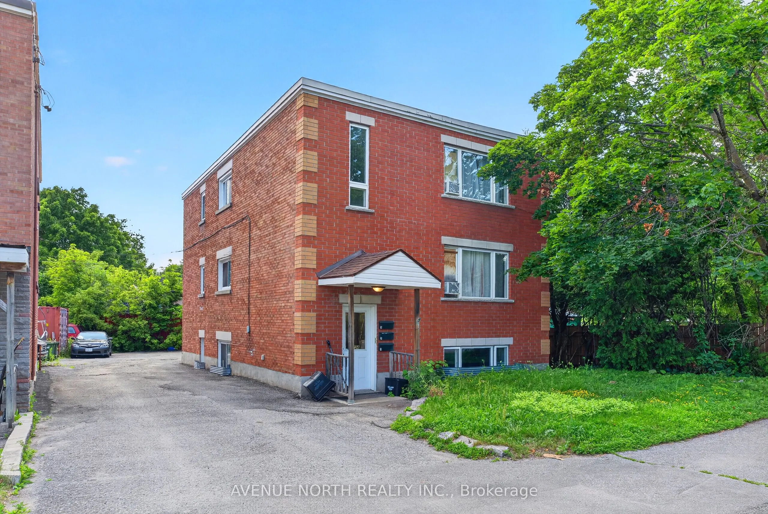 734 De L'eglise Street