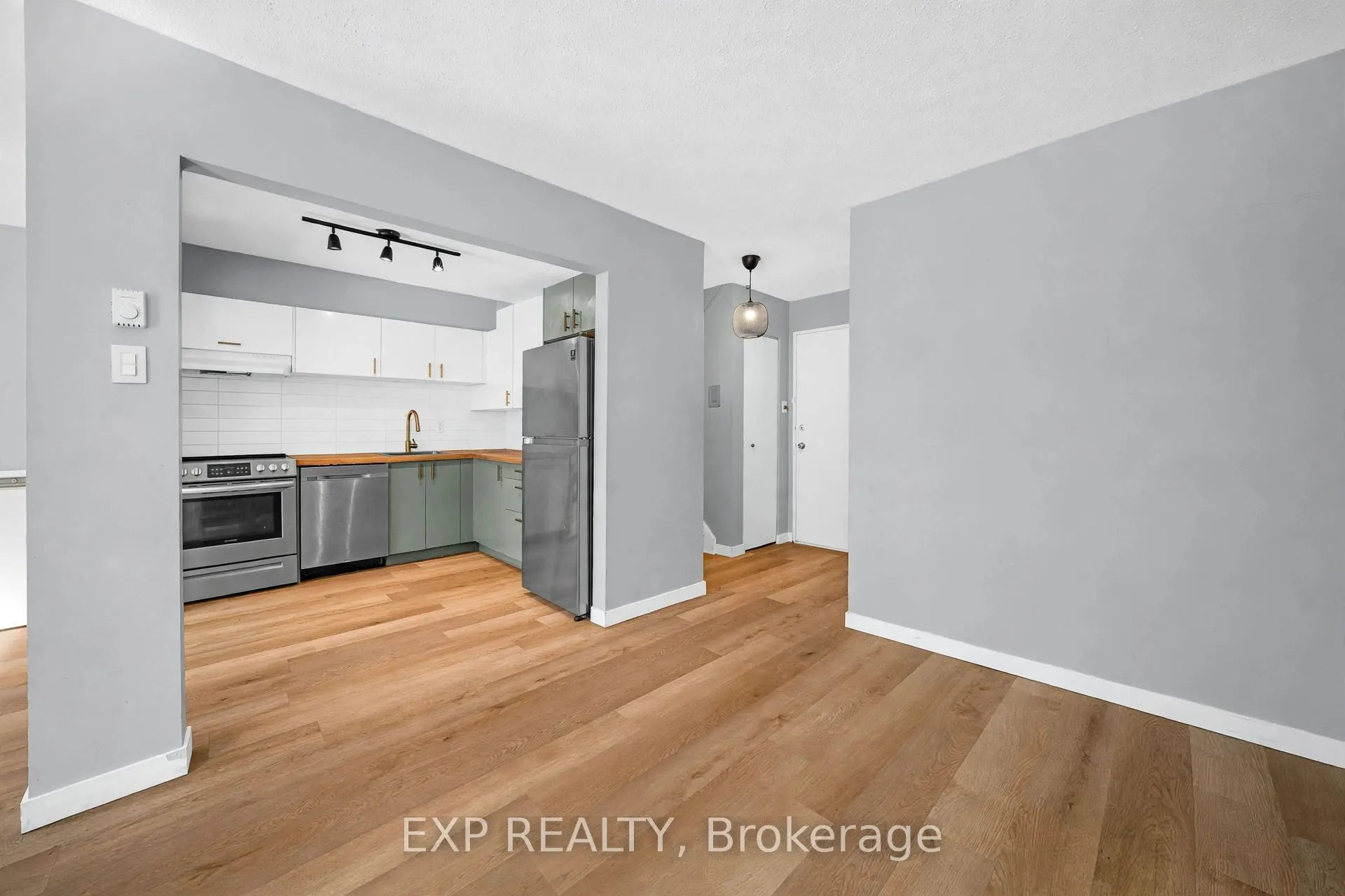 2080 Ogilvie Road #11K