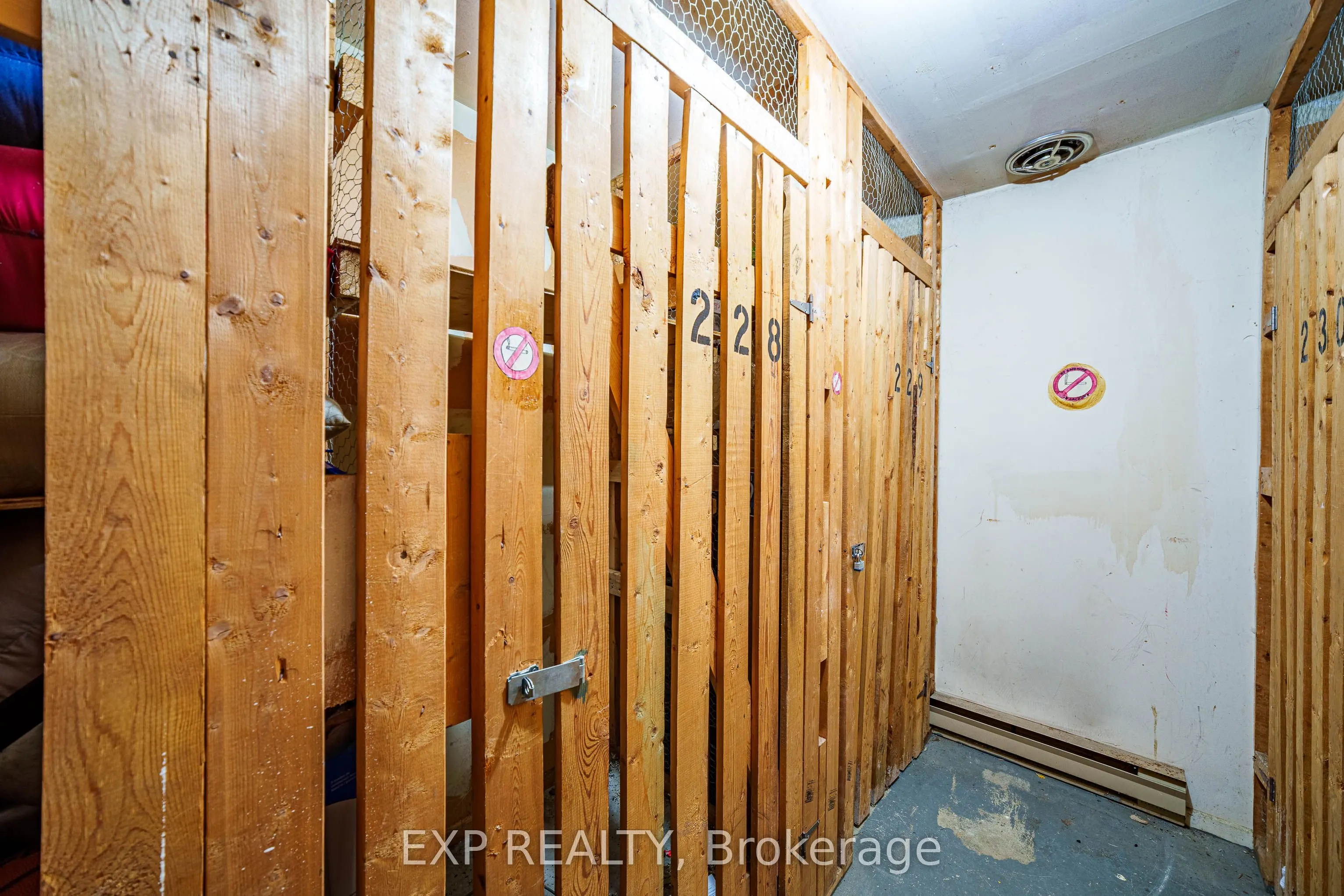 2080 Ogilvie Road #11K