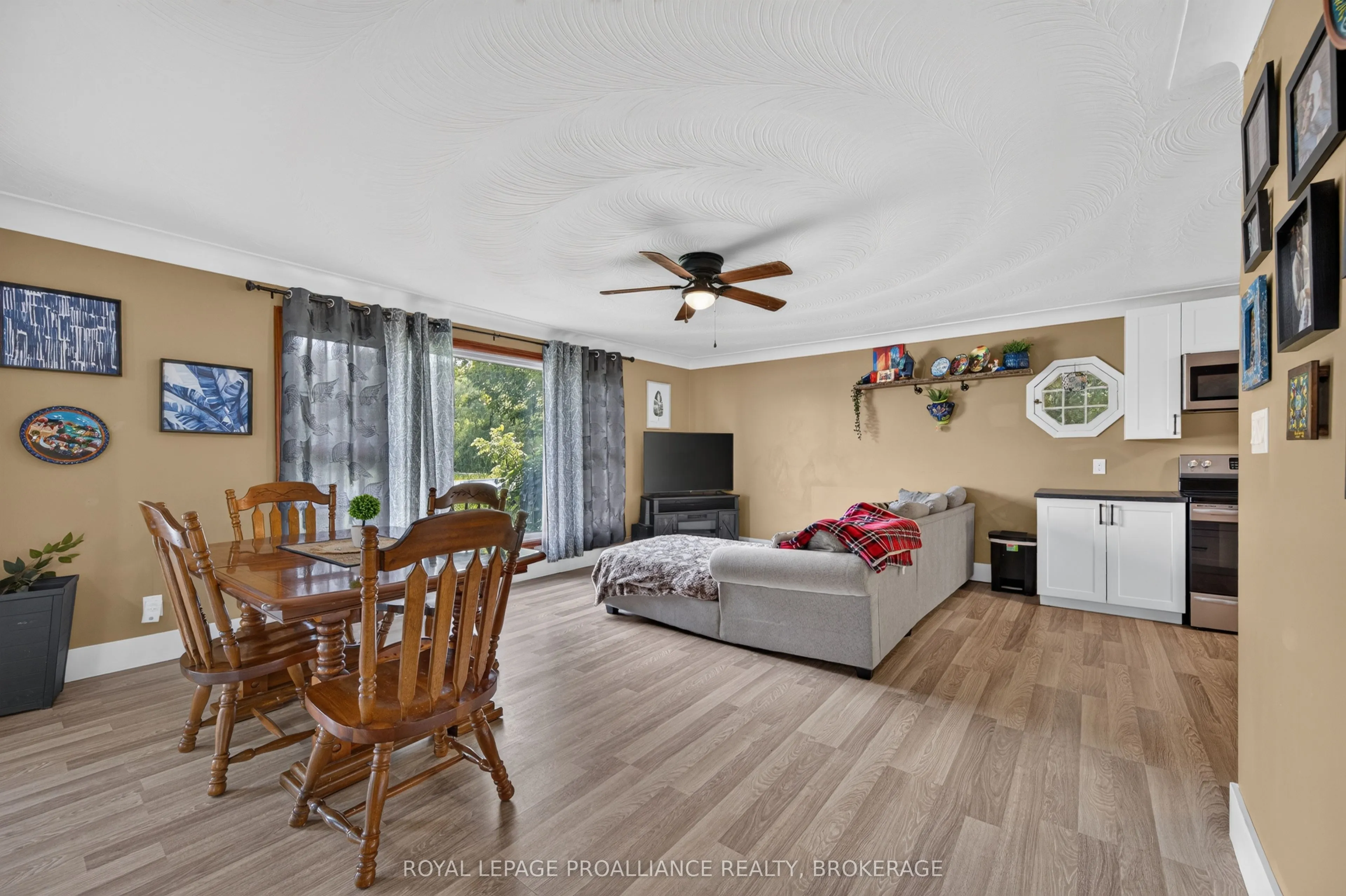 112 County Road 8