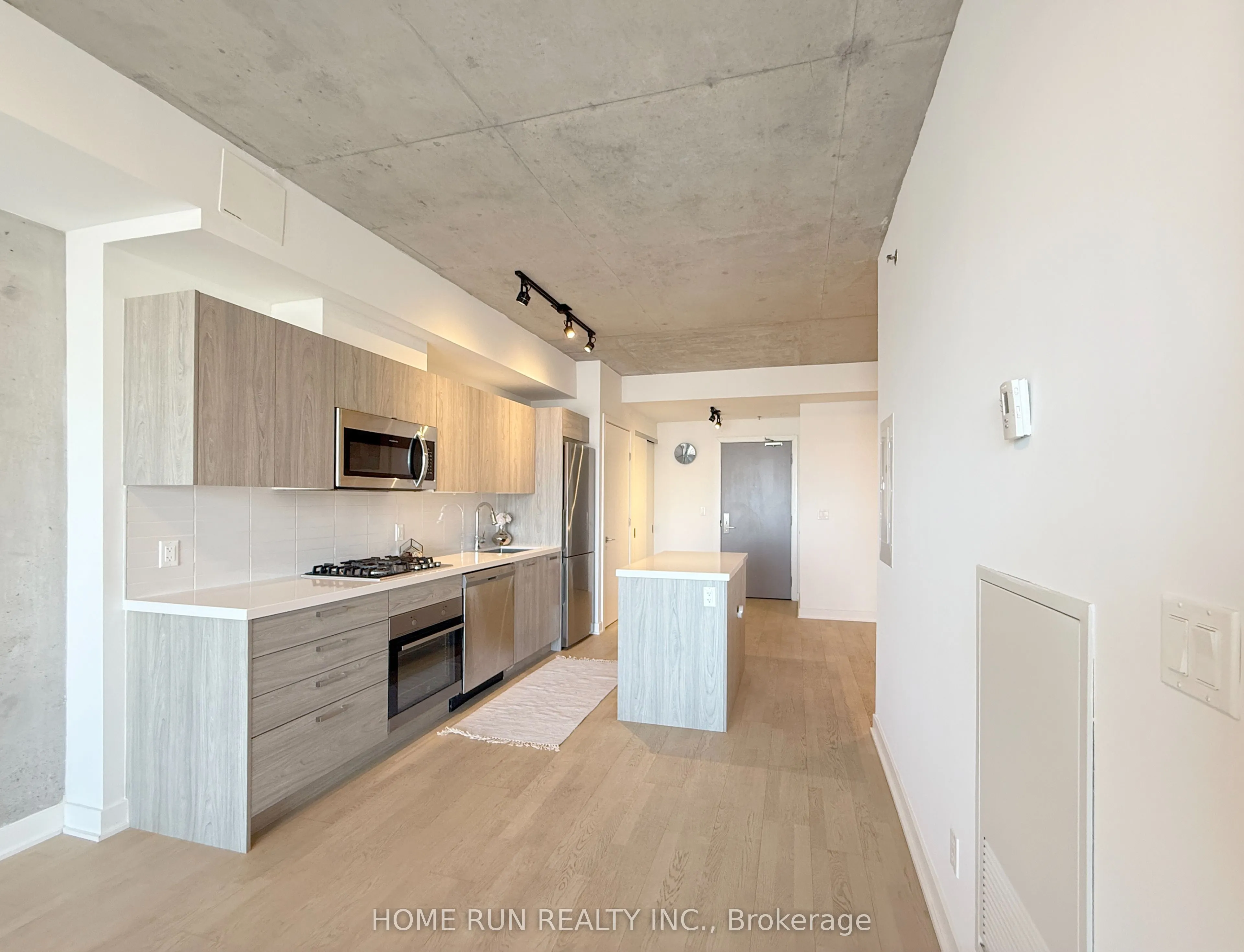 203 CATHERINE Street #1208